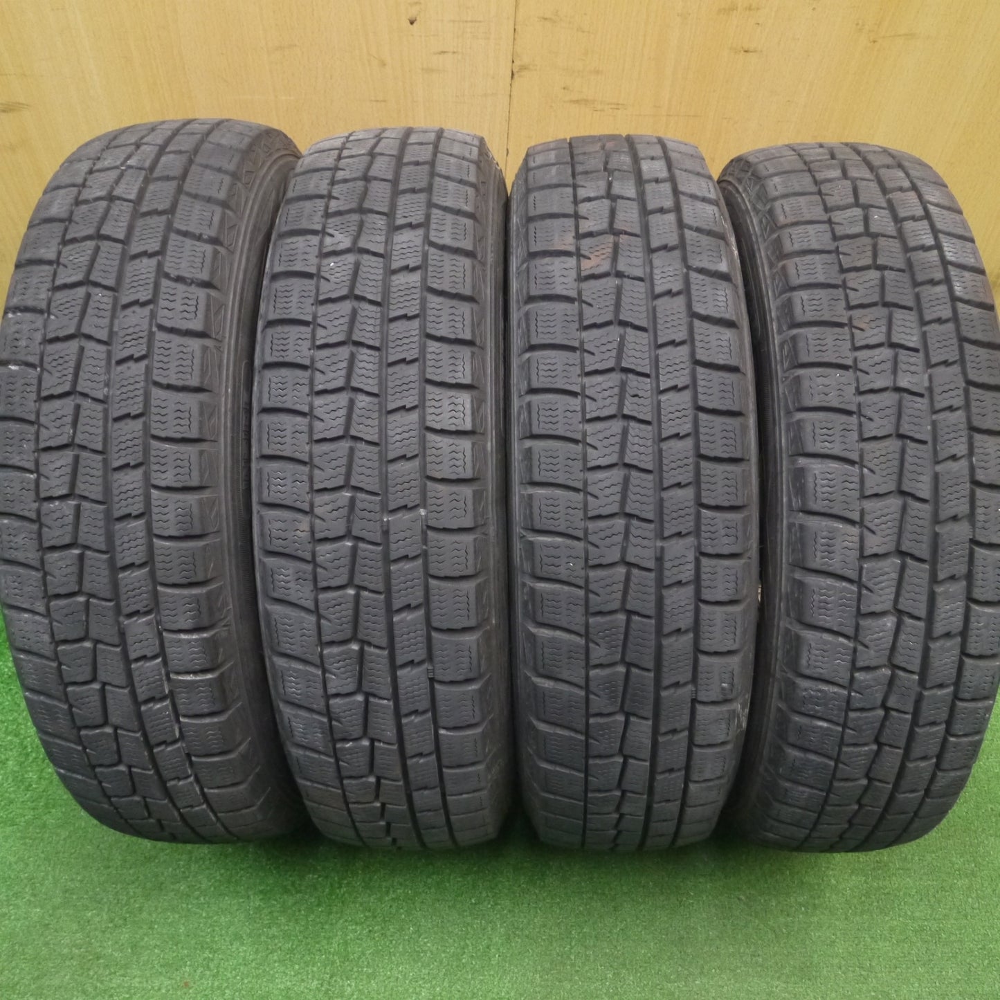 [送料無料] キレイ★スタッドレス 155/70R13 ダンロップ ウインターマックス WM01 MANARAY SPORT マナレイ 13インチ PCD100/4H★4111106Hス