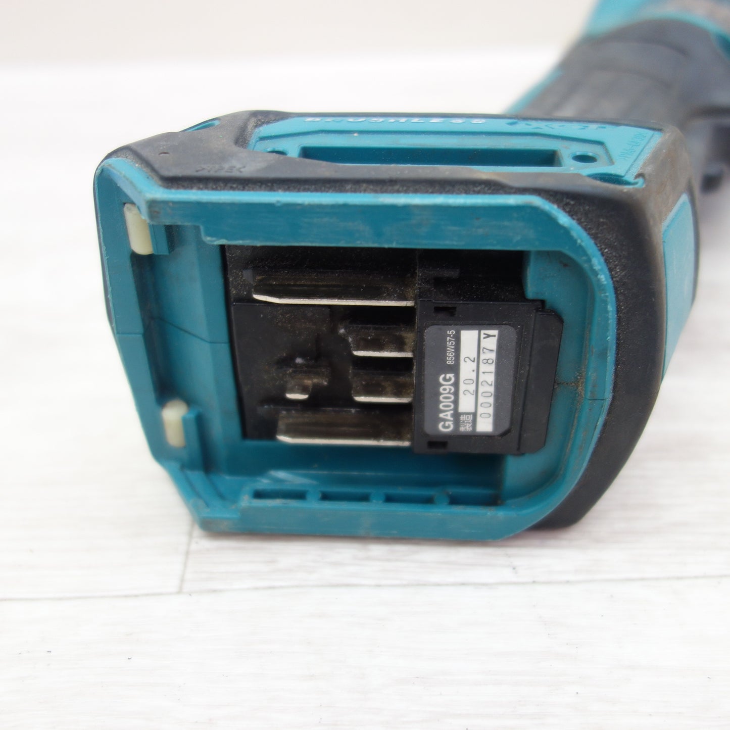 [送料無料] ☆マキタ 100mm 充電式 ディスクグラインダー GA009G 電動 工具 研摩 研磨 機 makita☆