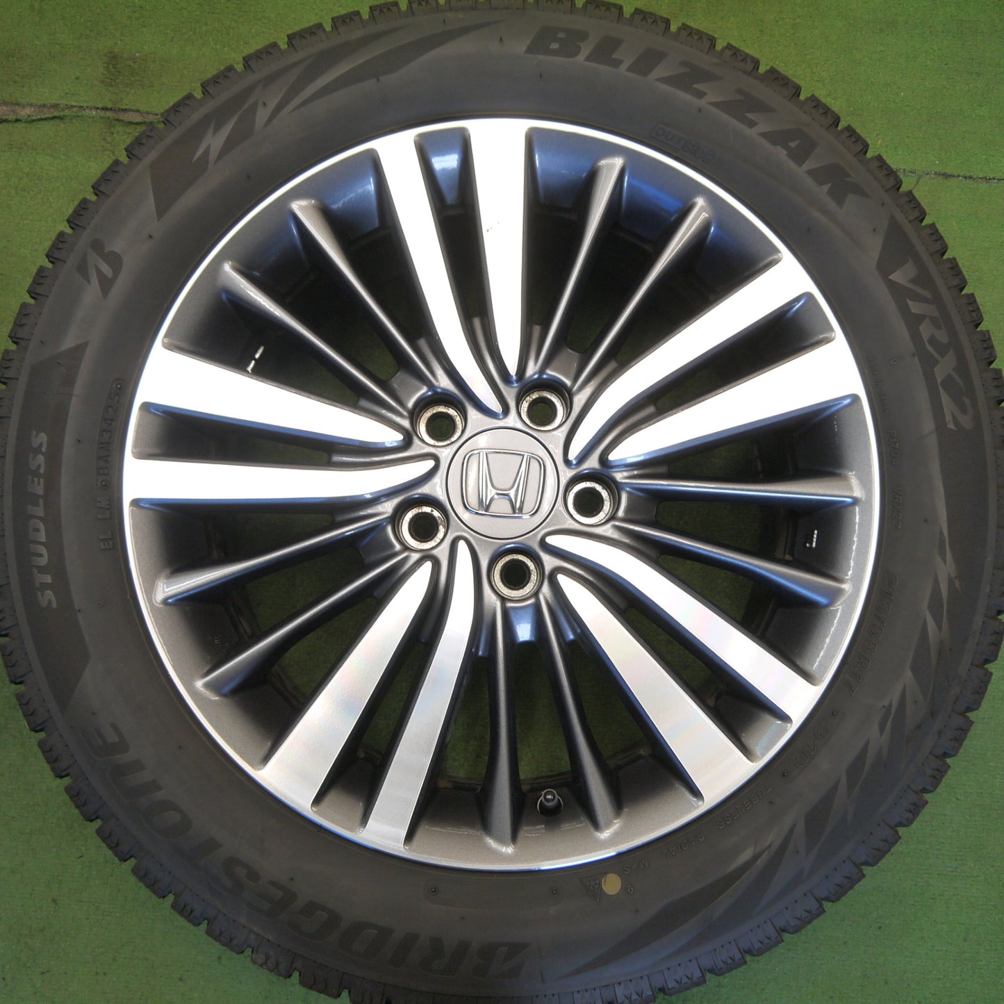 バリ溝！25年！9.5分◎ホンダ RC オデッセイ 純正 215/55R17 スタッドレス ブリヂストン ブリザック VRX2 17インチ PCD114.3/5H◎6070303Hス