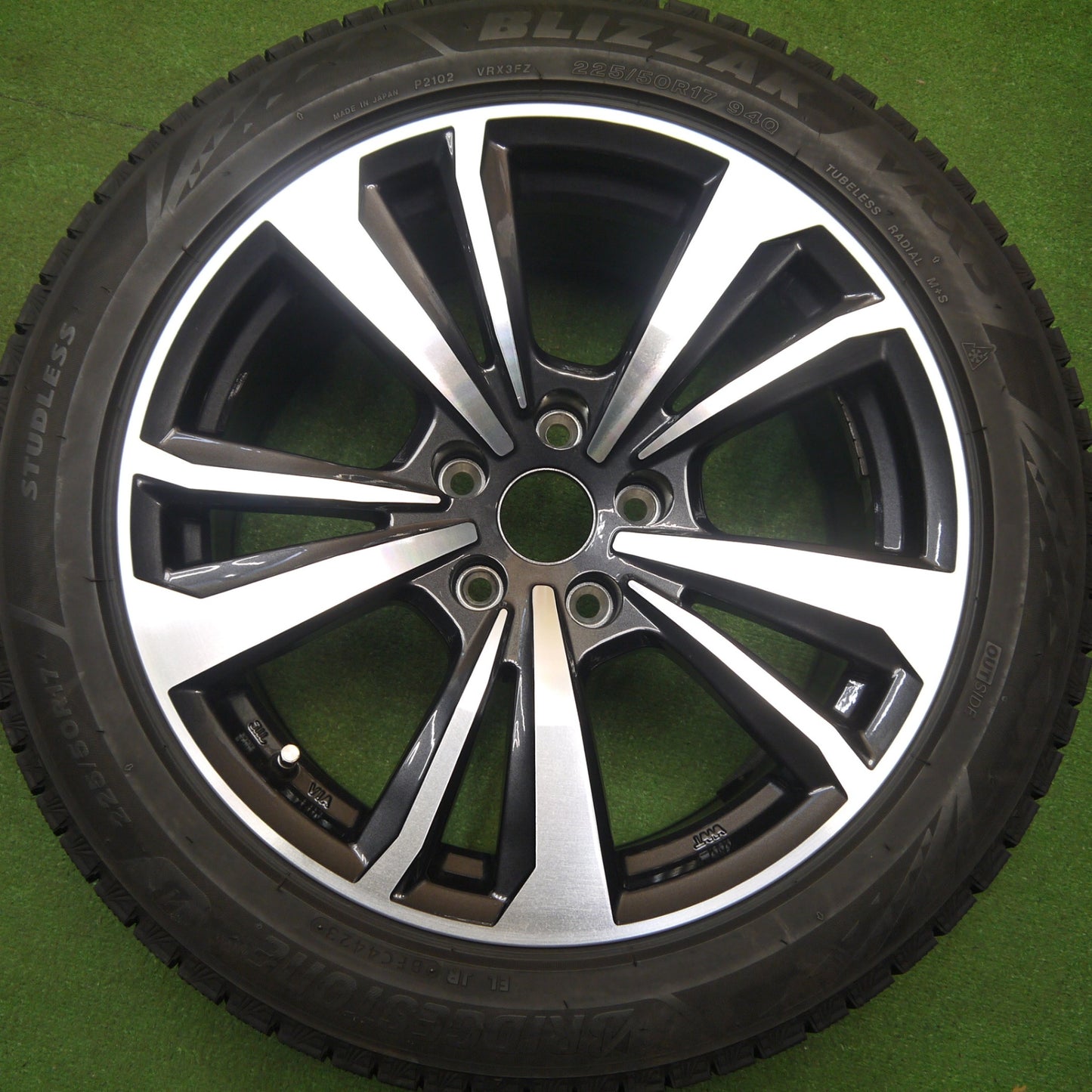 バリ溝！23年！キレイ！9分★BMW 等 smartline 365 225/50R17 スタッドレス ブリヂストン ブリザック VRX3 17インチ スマートライン PCD112/5H★5121706Hス