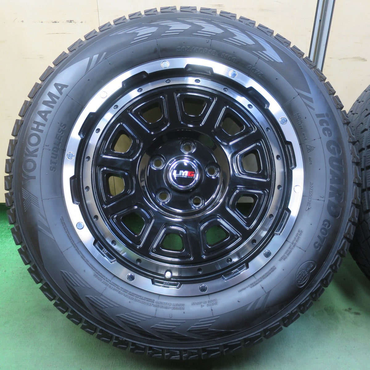 バリ溝！23年！キレイ！9.5分◎ジープ 等 LEHRMEISTER GEAR 265/60R18 スタッドレス ヨコハマ アイスガード G075 レアマイスター ギア 18インチ PCD127/5H◎6080601イス