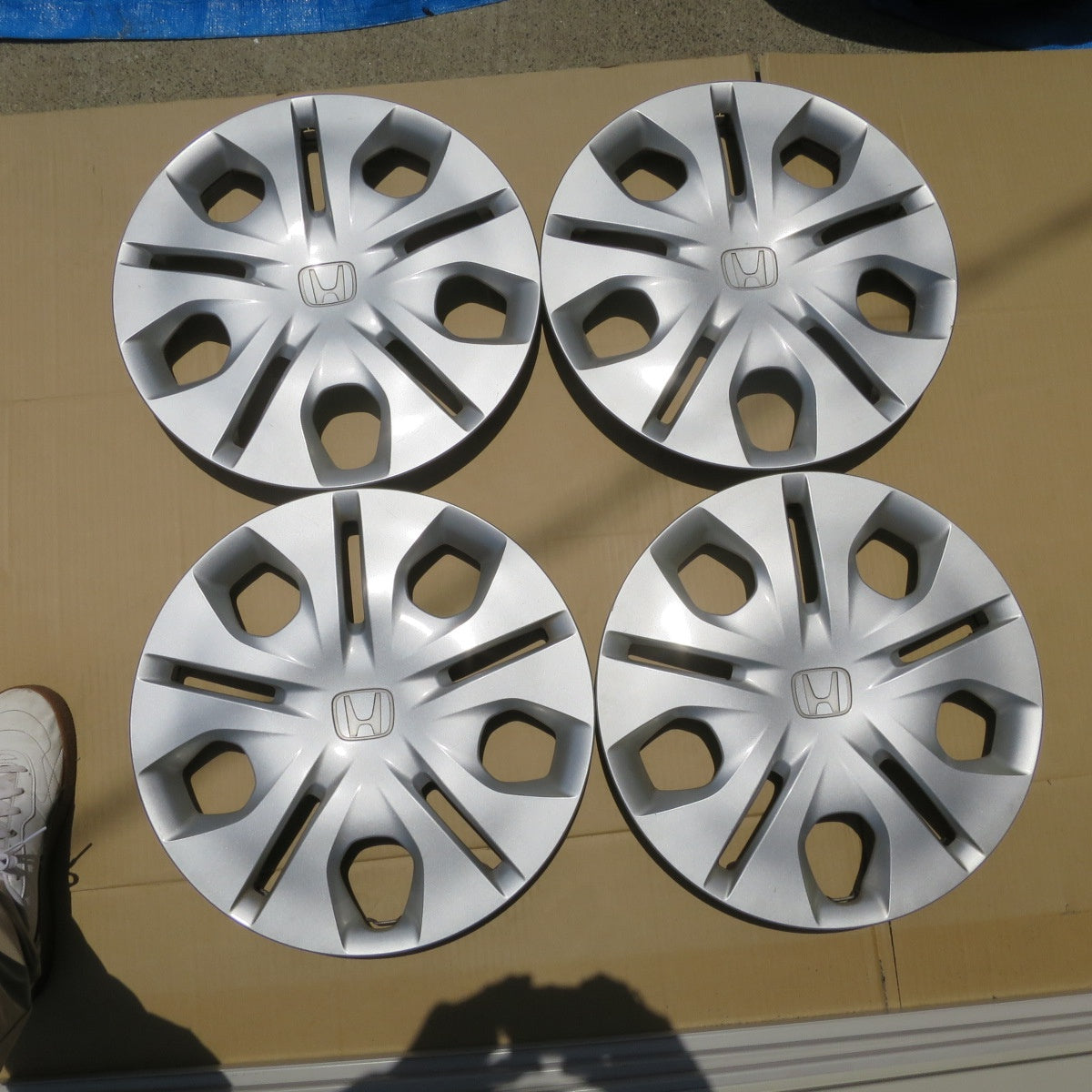 キレイ！4枚価格♪ホンダ ZE2 インサイト 純正 ホイール キャップ カバー 15インチ 44733-TM8-N11 1台分 HONDA♪ [送料無料]