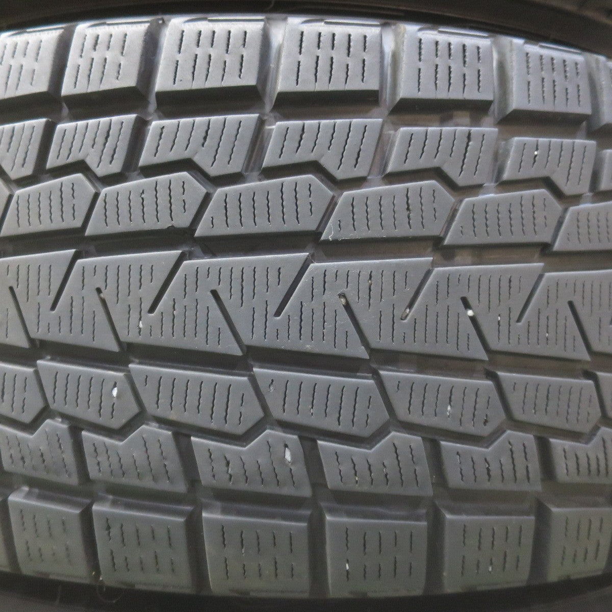 キレイ◎スタッドレス 225/65R17 ヨコハマ アイスガード G075 D.O.S. DOS 17インチ PCD114.3/5H◎6072301イス