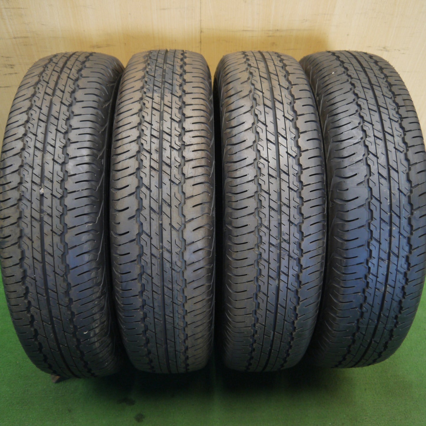 新車外し！22年★195/80R15 ダンロップ AT20 グラントレック タイヤ 15インチ ジムニーシエラ ジムニーノマド 等★6070703Hノタ