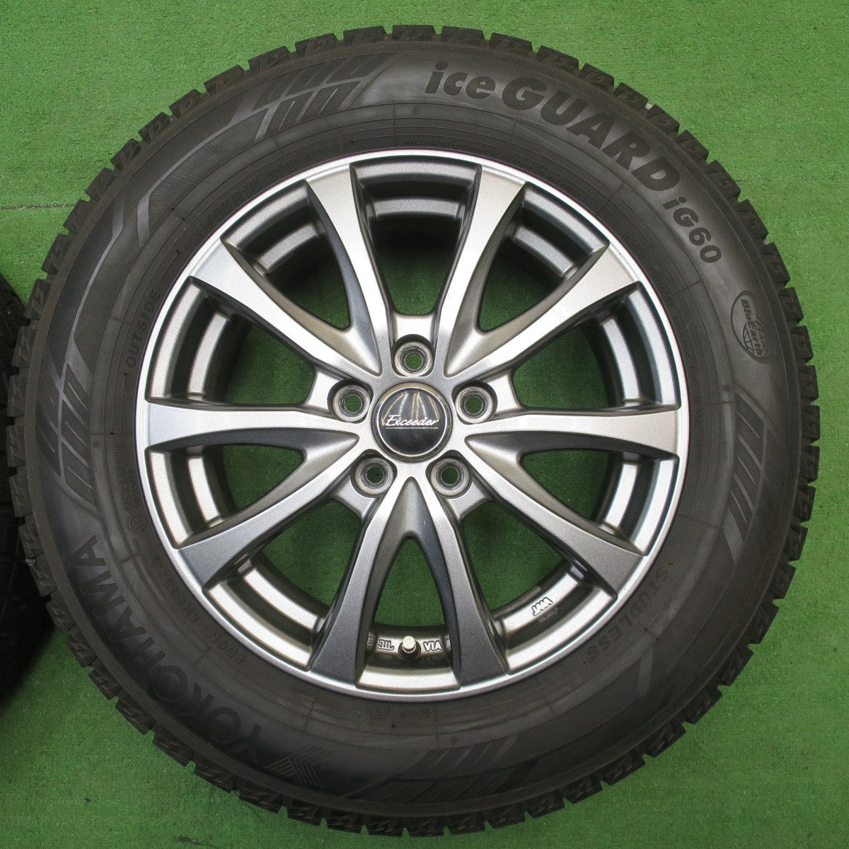 バリ溝！22年！キレイ！9.5分★プリウス 等 195/65R15 スタッドレス ヨコハマ アイスガード iG60 Exceeder エクシーダー 15インチ PCD100/5H★6022505NJス