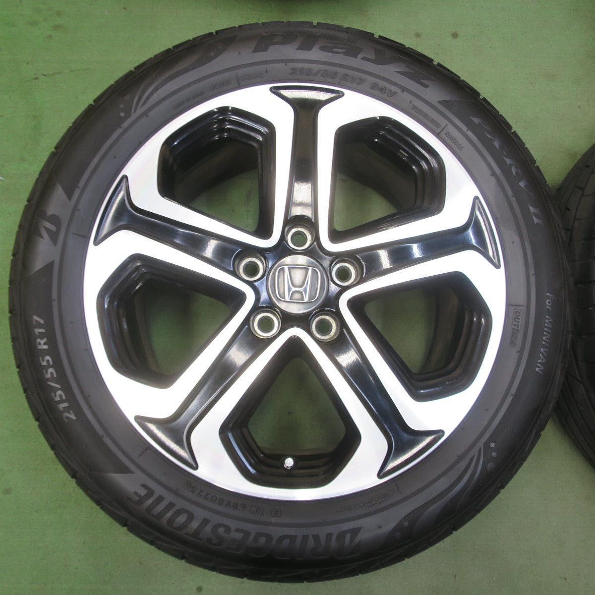 バリ溝！25年！キレイ！9.5分★ホンダ ヴェゼル 純正 215/55R17 ブリヂストン プレイズ PX-RV2 17インチ PCD114.3/5H★6050403イノ
