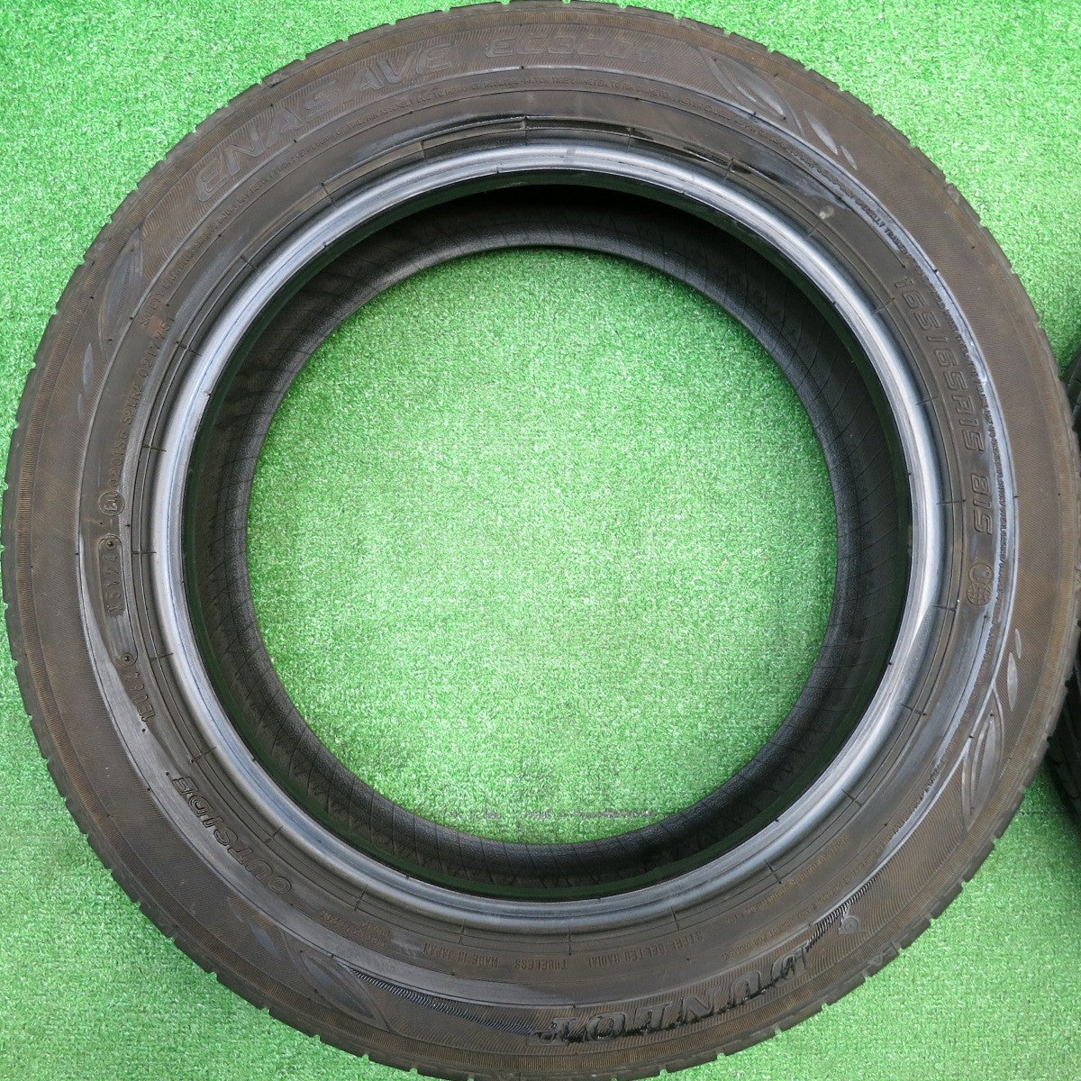 バリ溝！24年！9.5分以上★165/65R15 ダンロップ エナセーブ EC300+ タイヤ 15インチ タフト ソリオ デリカ D:2 等★5110604HAノタ