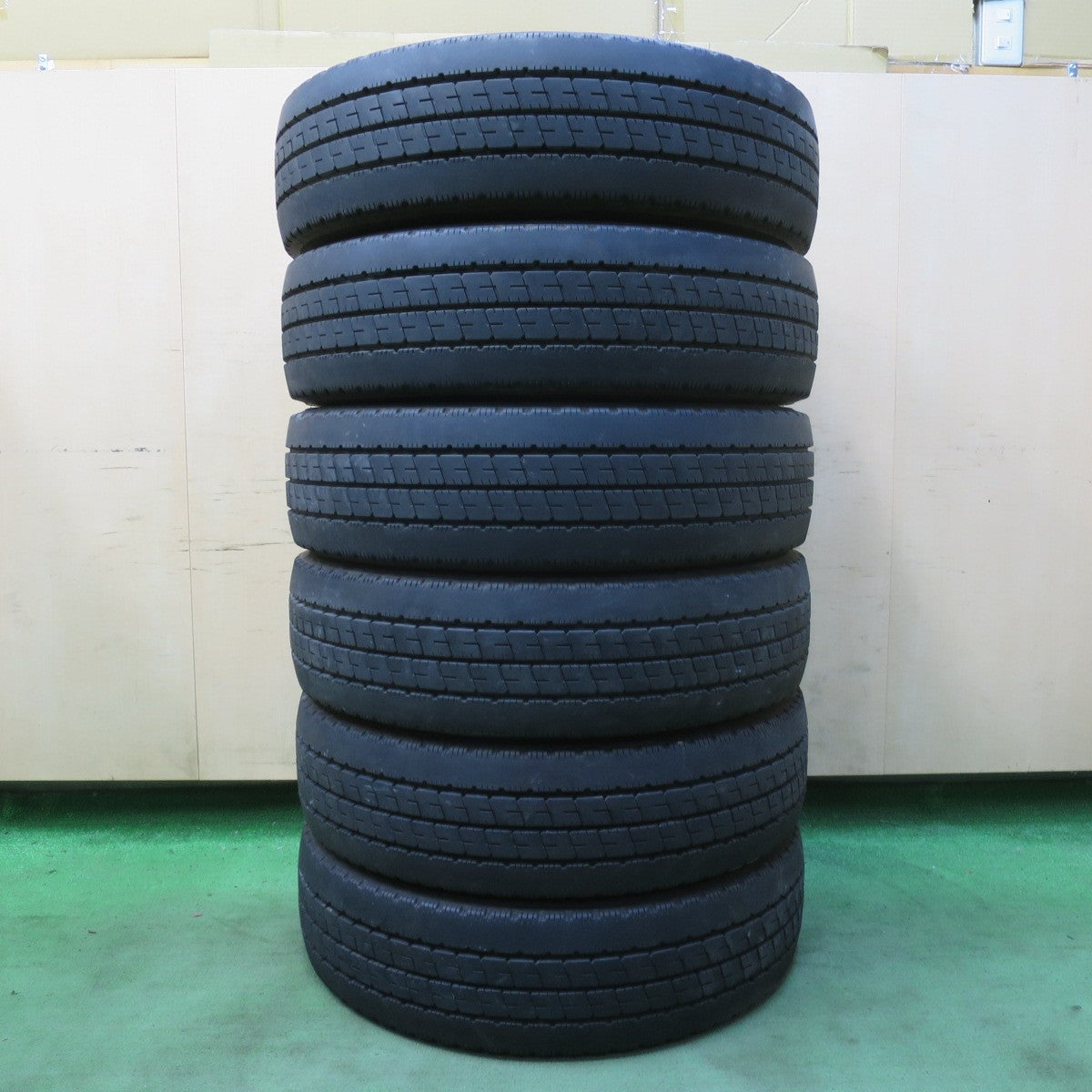 バリ溝！23年！9分！6本★トラック タイヤ 205/75R16 113/111N ブリヂストン デュラビス R207 DURAVIS 16インチ★5061507イノタ