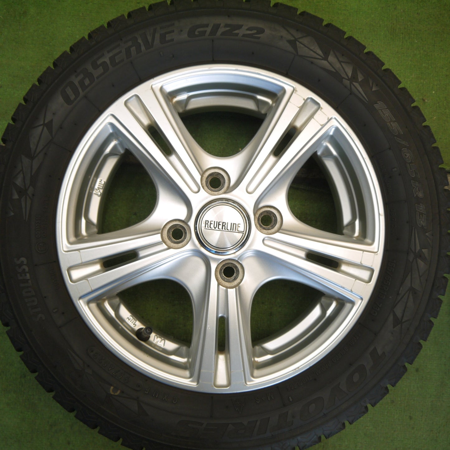 バリ溝！23年！9.5分◎スタッドレス 155/65R13 トーヨー オブザーブ GIZ2 REVERLINE リバーライン 13インチ PCD100/4H◎6072702Hス