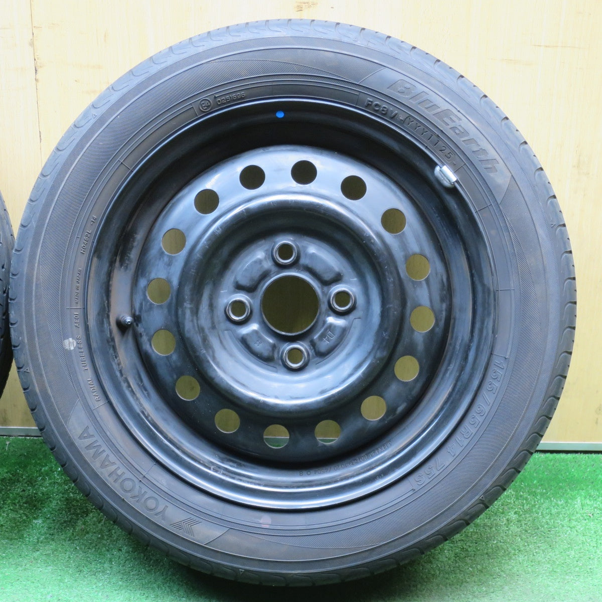 バリ溝！25年！ほぼ10分★155/65R14 ヨコハマ ブルーアース AE01 スチール ホイール 14インチ PCD100/4H★6032413NJノ