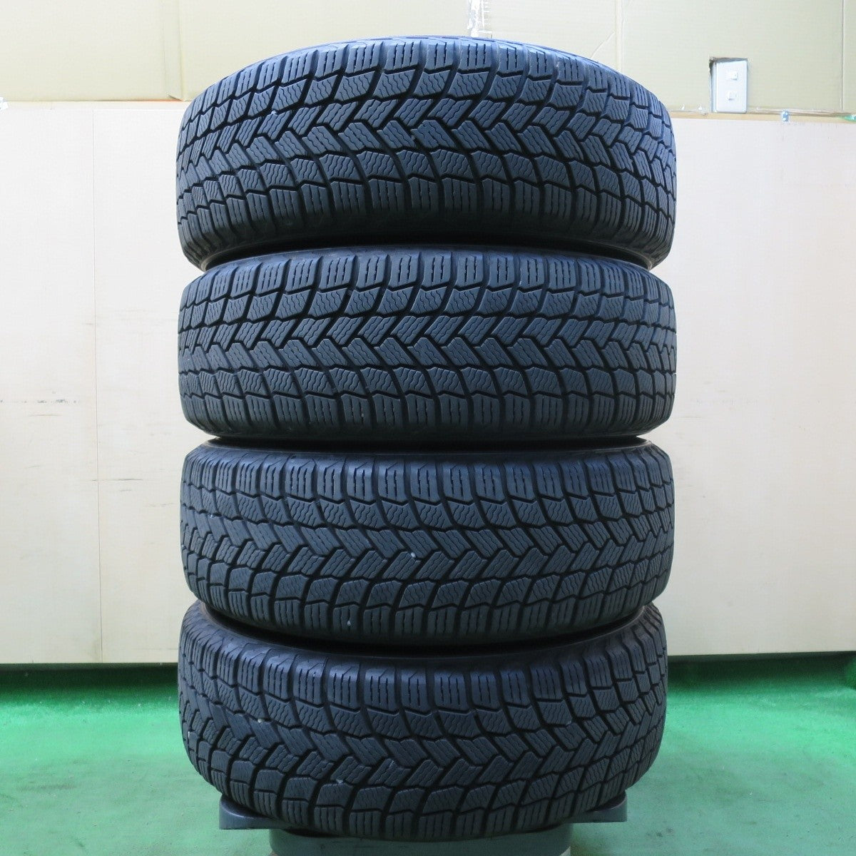 バリ溝！22年！キレイ！9分★スタッドレス 195/65R15 ミシュラン X-ICE SNOW PRD 社外 アルミ 15インチ PCD114.3/5H★5030602イス