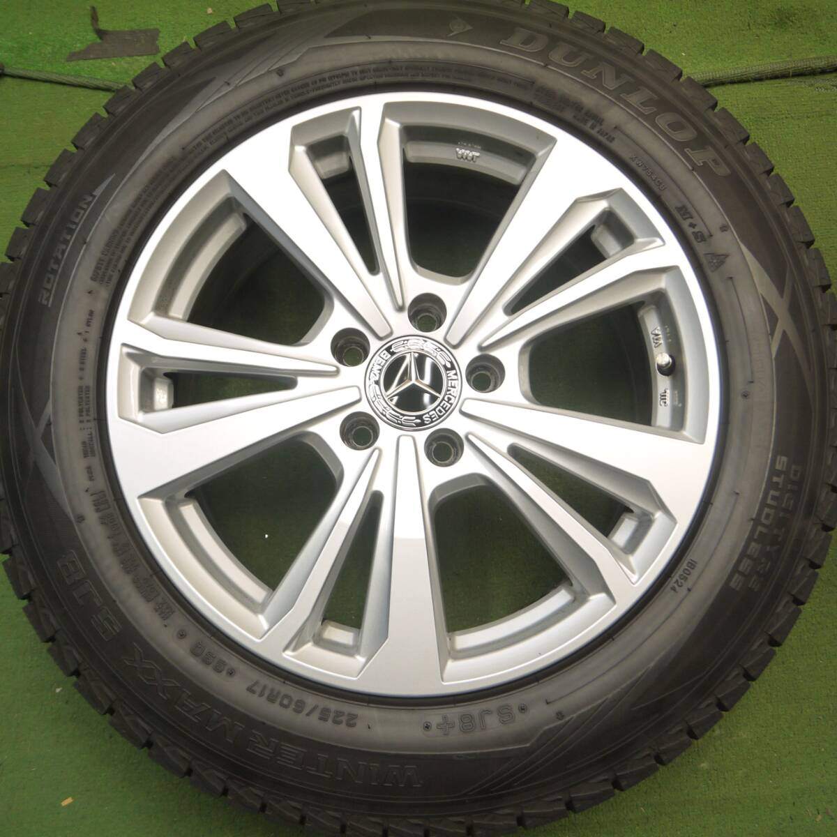バリ溝！21年！綺麗！9.5分以上★ベンツ等 smartline 365 225/60R17 スタッドレス ダンロップ SJ8 PCD112/5H★4071903Hス
