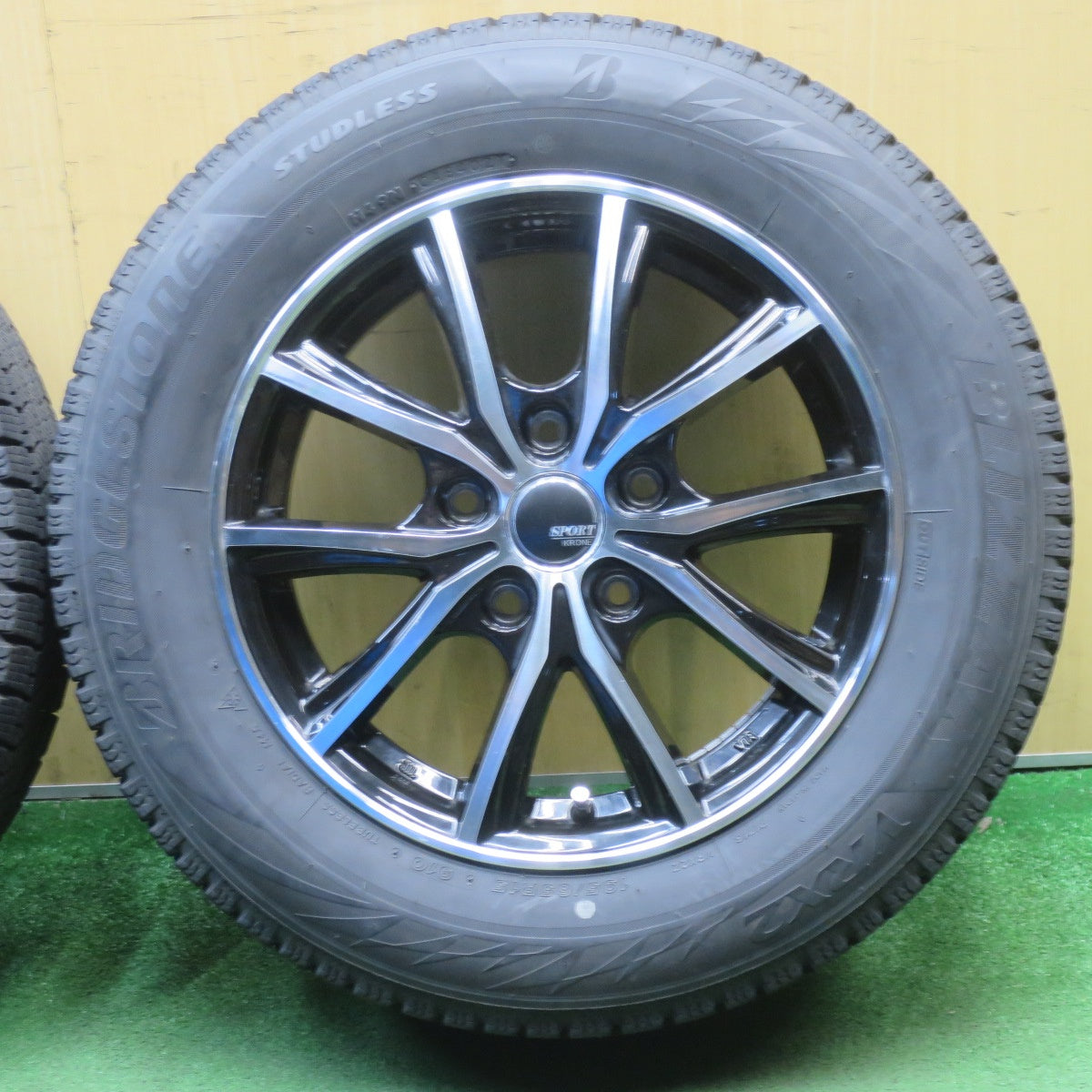 バリ溝！キレイ！9分★スタッドレス 195/65R15 ブリヂストン ブリザック VRX2 SPORT KRONE スポルト クローネ 15インチ PCD114.3/5H★6042402NJス
