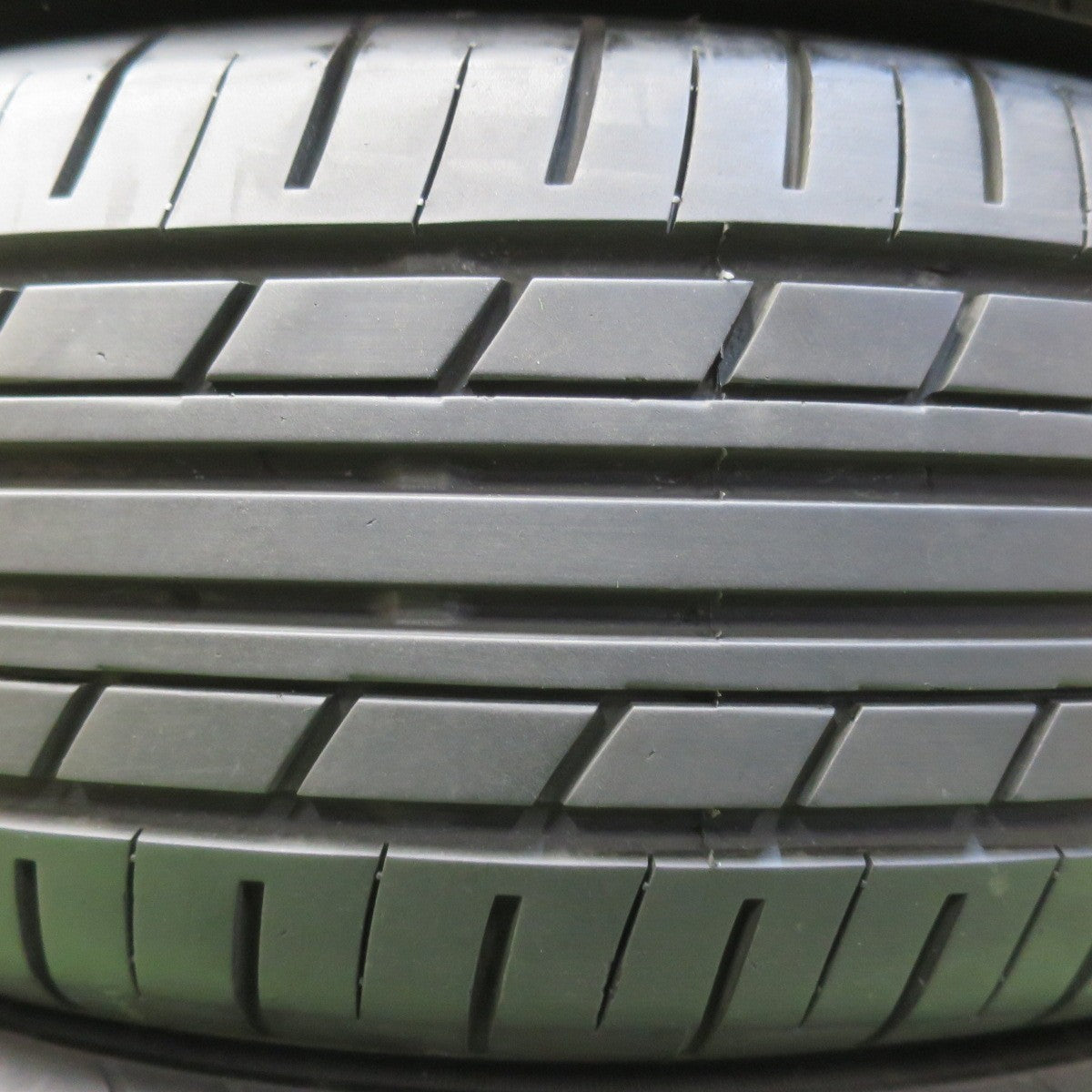 バリ溝！8.5分★175/65R14 ヨコハマ エコス ES31 タイヤ 14インチ ノート フィット キューブ ヴィッツ 等★5112405イノタ