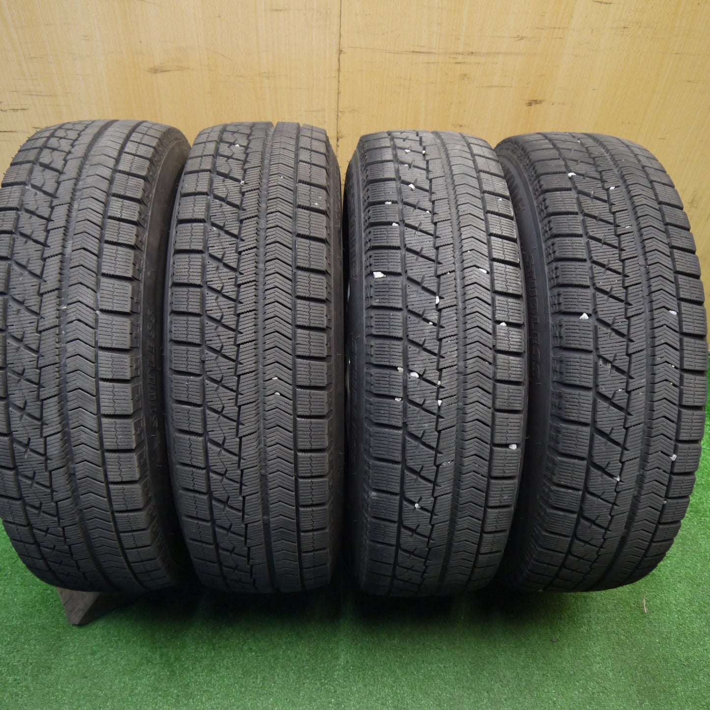 バリ溝！21年！キレイ！9分★スタッドレス 185/70R14 ブリヂストン ブリザック VRX ECO FORME SE-10 エコフォルム 14インチ PCD100/4H★5111202Hス