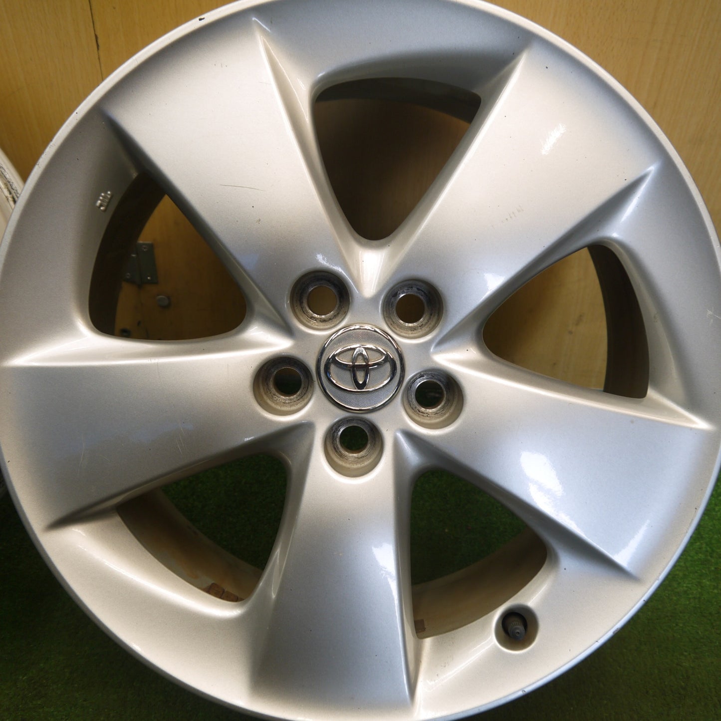 4本価格★トヨタ 30系 プリウス S G ツーリング 純正 ホイール 17インチ 17×7J PCD100/5H★6051909Hホ