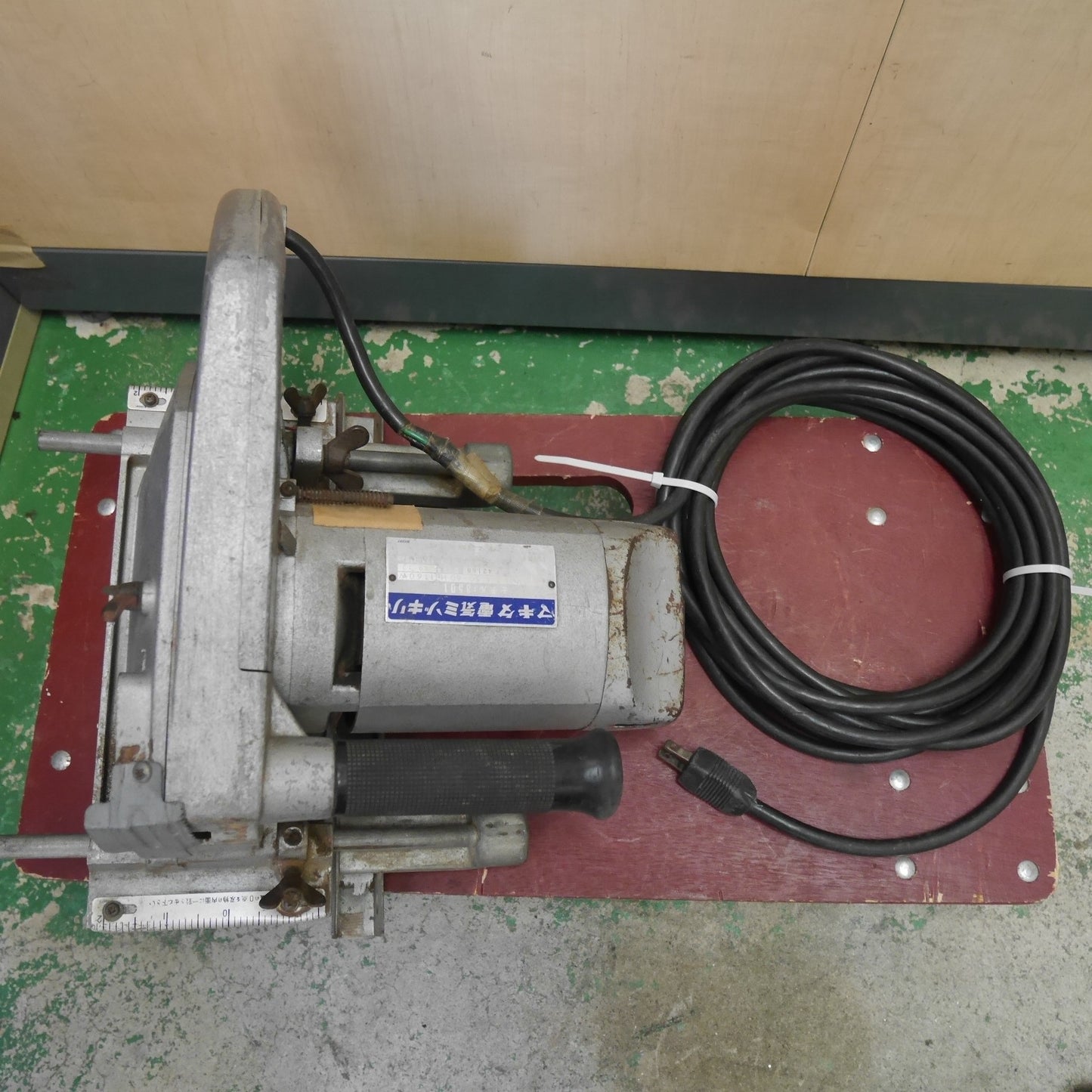 [送料無料] ☆マキタ 電気 ミゾキリ 3501 電動 工具 切断 機 溝切 溝切り 溝きり makita 100V コード式 木工☆