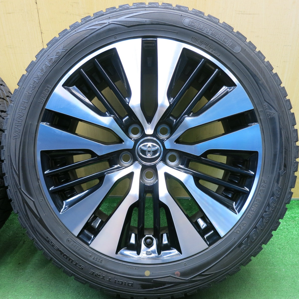 4本価格◎トヨタ 30系 アルファード ヴェルファイア SC ZG パッケージ 純正 235/50R18 スタッドレス ダンロップ ウインターマックス WM01 18インチ PCD114.3/5H◎6101507HAス