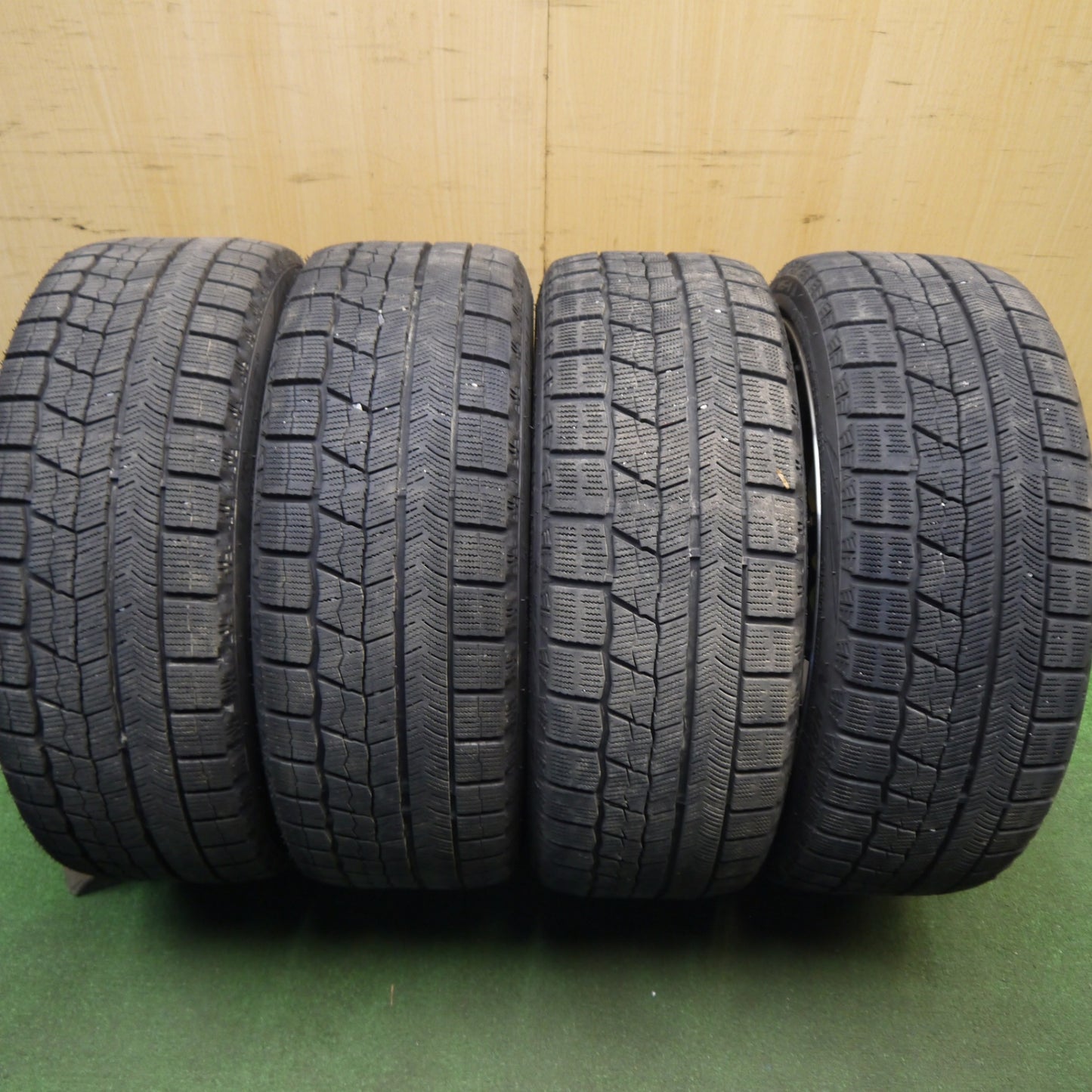 バリ溝！24年！9.5分★プリウス 等 WORK EMOTION 11R 215/40R18 スタッドレス ナンカン WINTERSAF WS-1 ワーク エモーション 18インチ PCD100/5H★6031711Hス