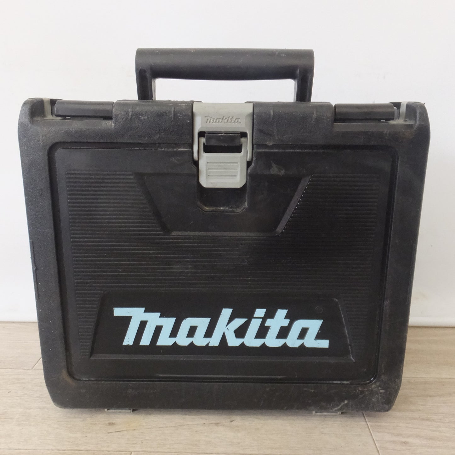 [送料無料] ★マキタ makita 充電式インパクトドライバ TD173DX 18V★