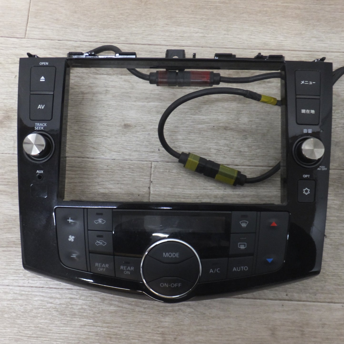 [送料無料] ★パナソニック製 日産 純正 オリジナルナビゲーション MM515D-L B8260-3JY22-NP　セレナ C26用 パネル セット(67)★