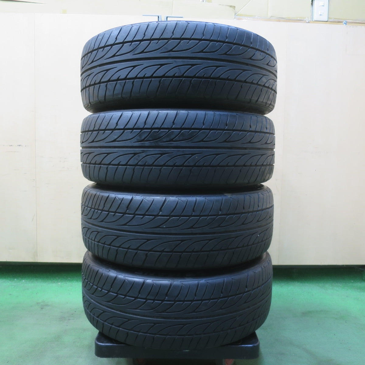 4本価格★O・Z RACING ULTRALEGGERA 205/45R17 ダンロップ LE MANS LM703 OZレーシング ウルトラレッジェーラ 17インチ PCD100/4H★6032608イノ