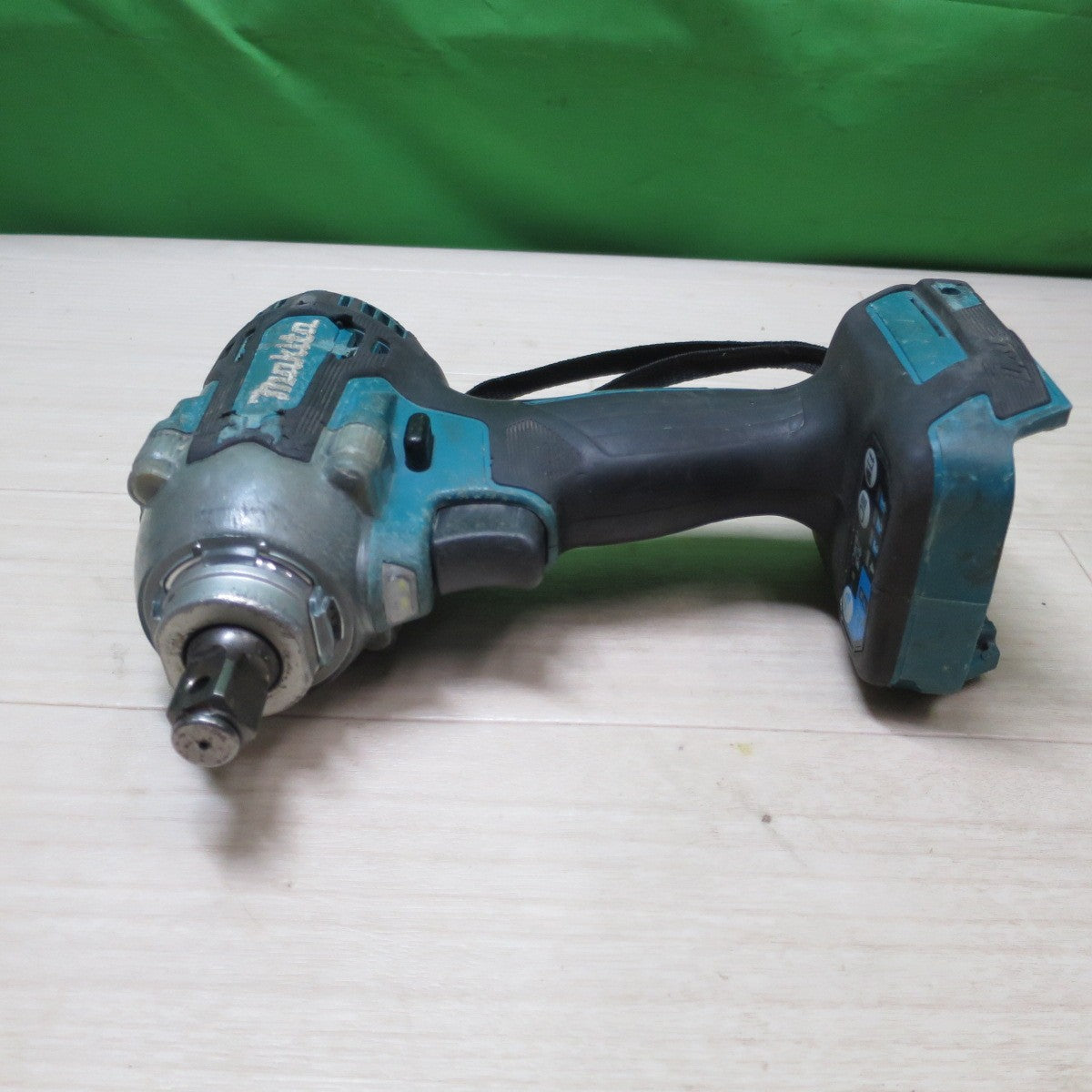 [送料無料] ☆マキタ 充電式 インパクト レンチ TW300D 電動 工具 18V コードレス Makita ②☆