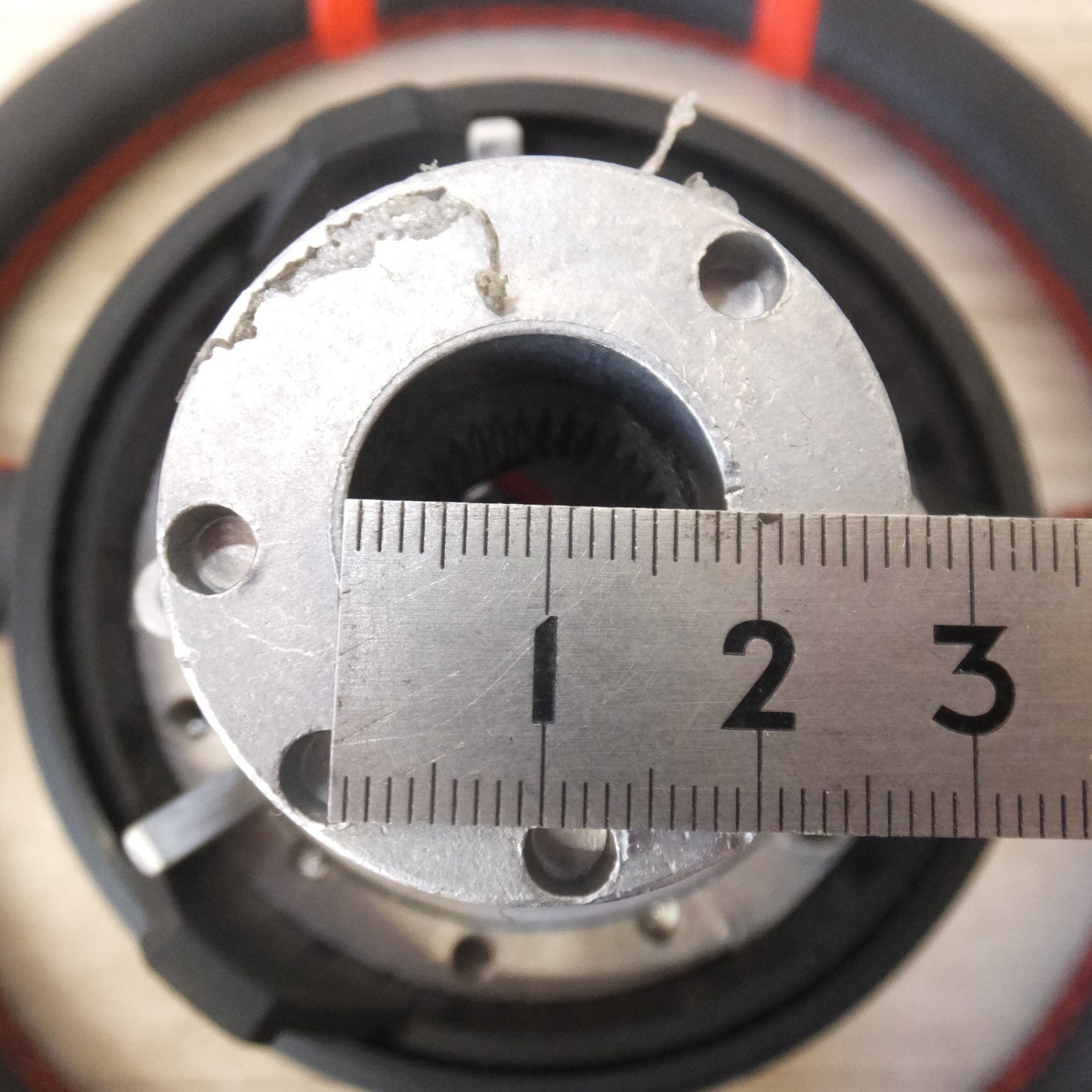 [送料無料] キレイ★RASTP ステアリング トヨタ 86 DBA-ZN6　直径 約 35cm　差込口 約 1.8mm(84★