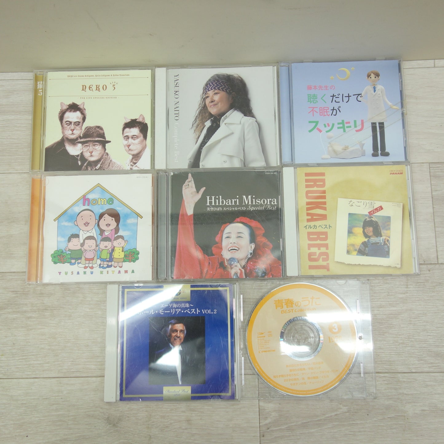 [送料無料] 17枚まとめ売り☆CD J-POP 邦楽 民謡 クラシック 青春のうた 郷ひろみ スピッツ シモンズ 平山みき ビリーバンバン 美空ひばり イルカ 他☆