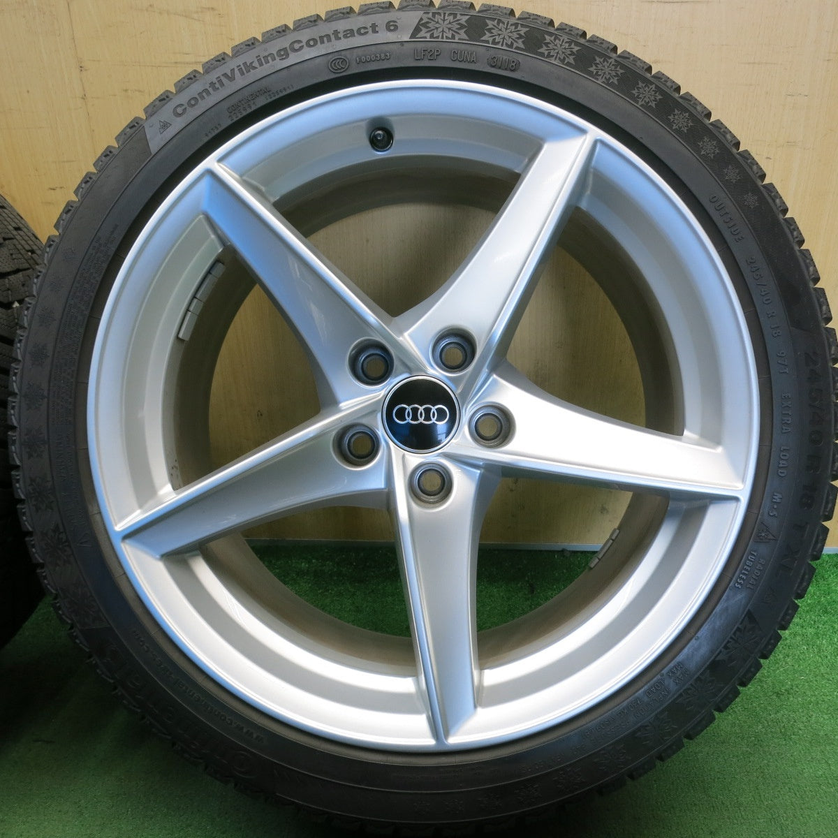 バリ溝！キレイ！8.5分◎アウディ A5 Sライン 純正 245/40R18 スタッドレス コンチネンタル コンチバイキング コンタクト6 18インチ PCD112/5H◎6081603HAス