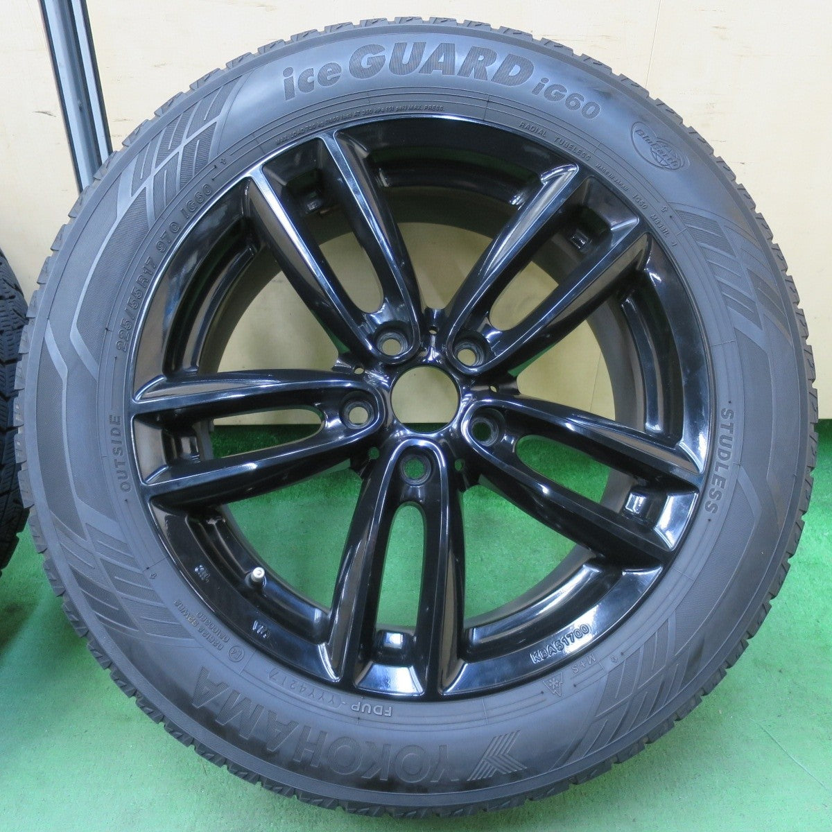 キレイ★BMW 等 MAK オクスフォード 225/55R17 スタッドレス ヨコハマ アイスガード iG60 17インチ PCD112/5H★5032404イス