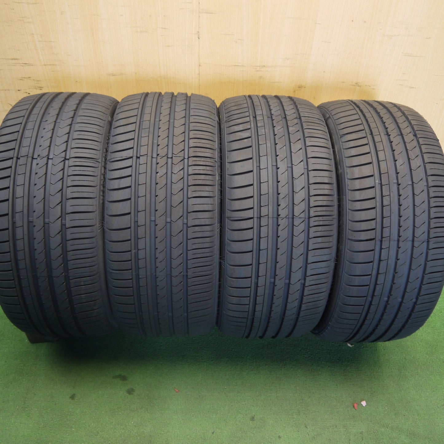 未使用！26年★245/35R19 ウィンラン R330 WINRUN タイヤ 19インチ WRX クラウン マークX カムリ スカイライン 等★6071310Hノタ