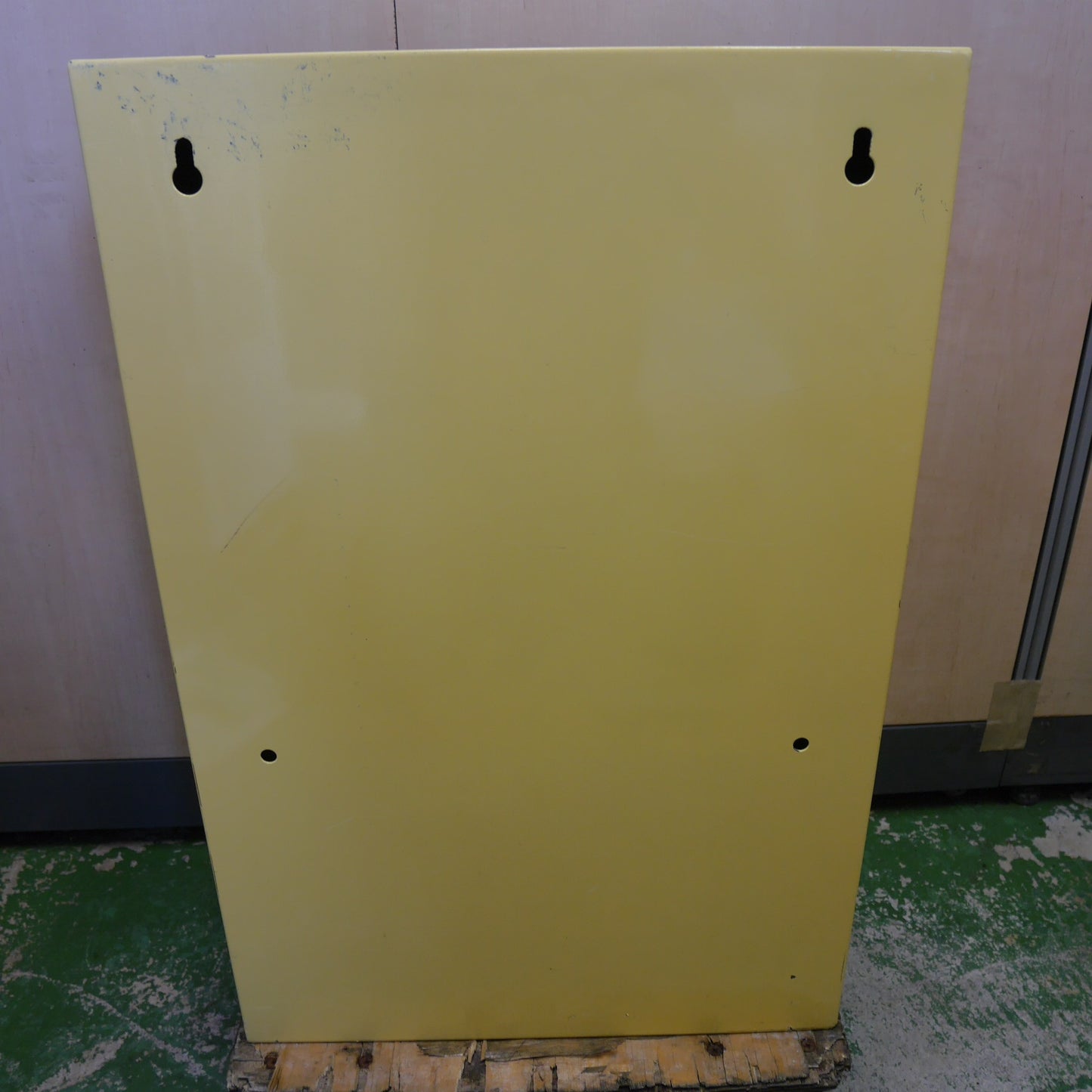 [送料無料] ☆手動式 自動 販売機 トレカ BOX トレーディング カード ボックス 自販機 ガチャ ガチャ メーカー 型式 不明 現状品②☆