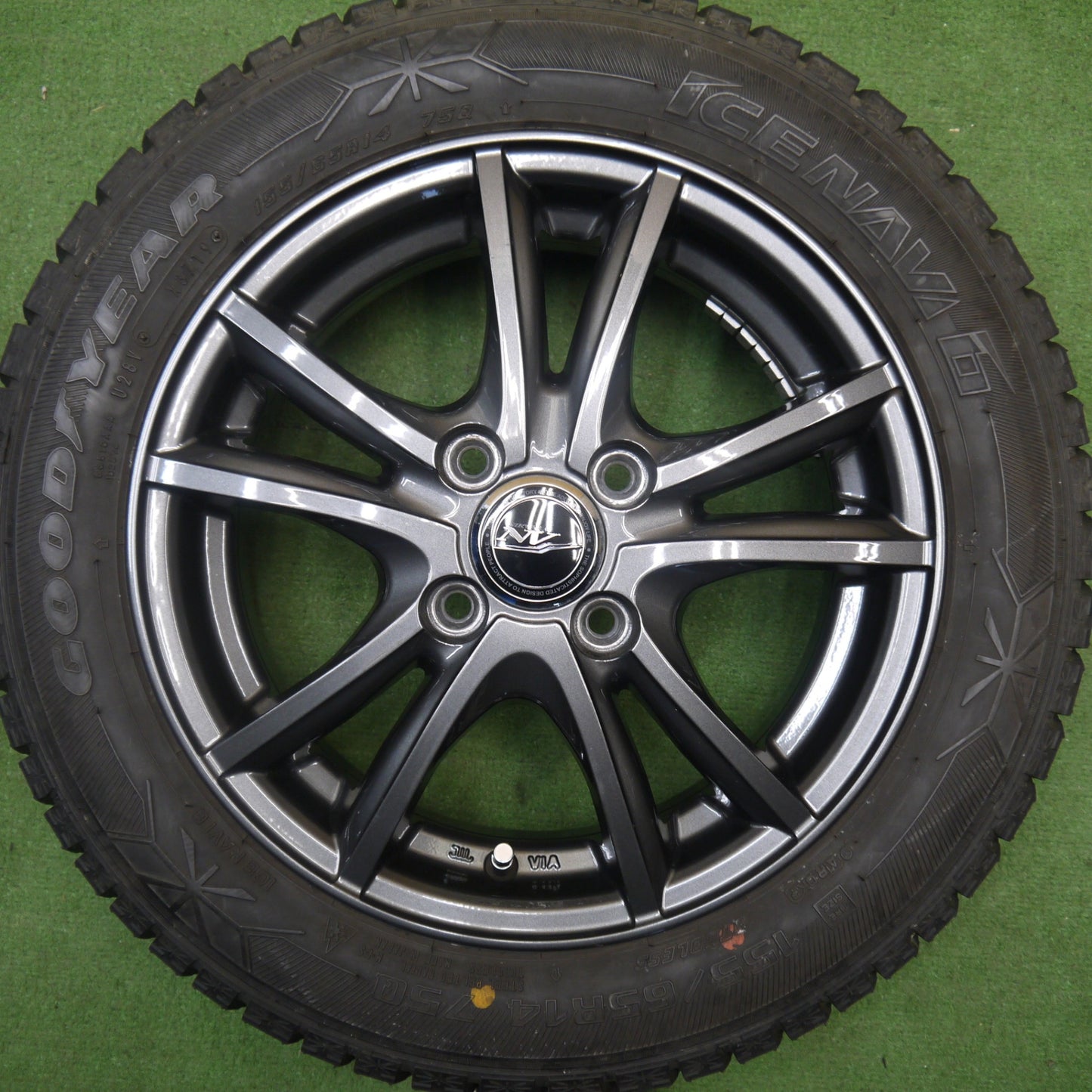 ほぼ未使用！キレイ★スタッドレス 155/65R14 グッドイヤー アイスナビ6 NIRVANA NV ニルバーナ ニルヴァーナ 14インチ PCD100/4H★6041002Hス
