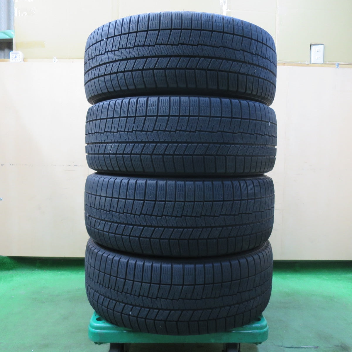 [送料無料] バリ溝！キレイ！8.5分★テスラ レクサス 等 MAK LUFT 245/45R19 スタッドレス ダンロップ ウインターマックス 03 19インチ ルフト PCD120/5H★5012806イス