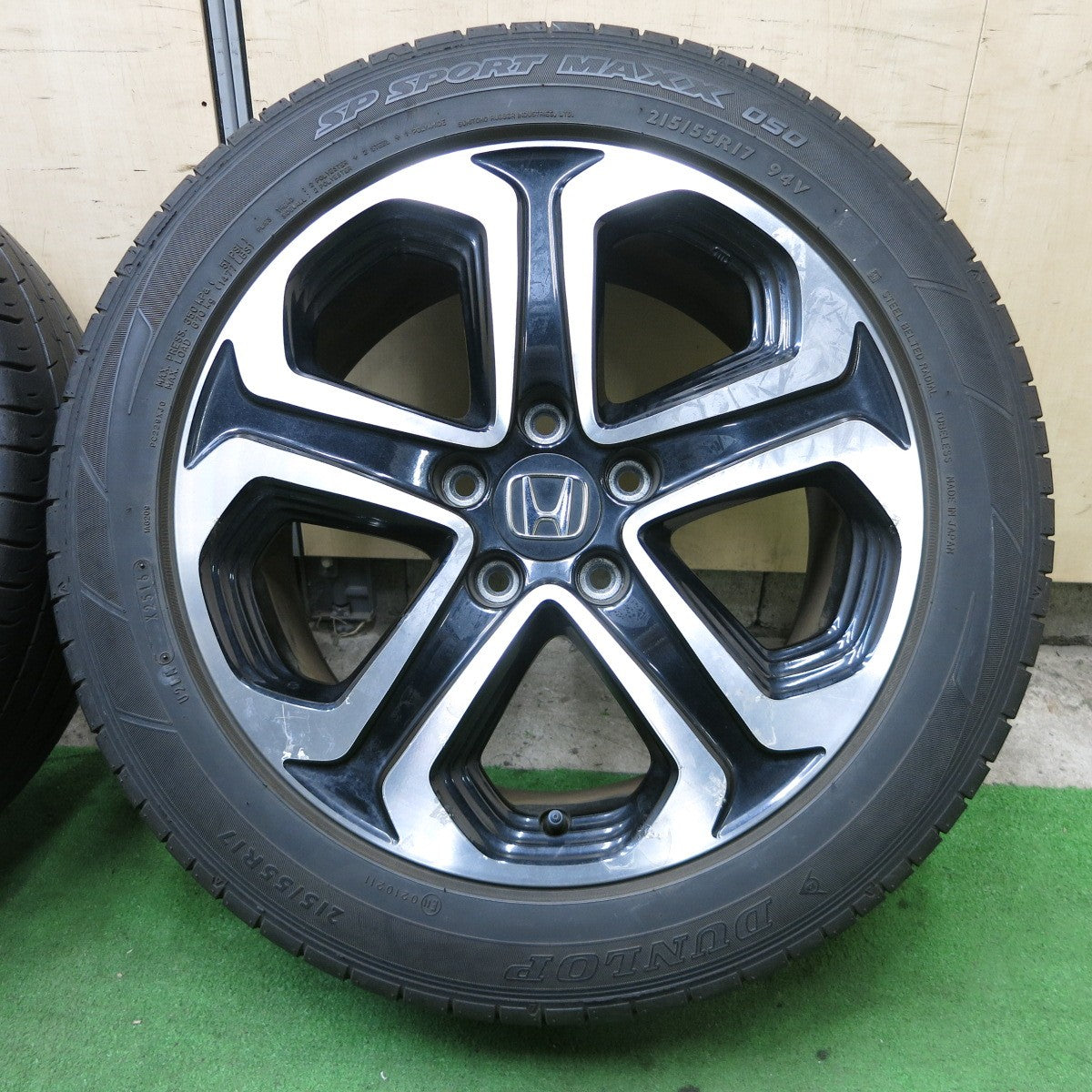 2本価格★ホンダ RU ヴェゼル 純正 215/55R17 ダンロップ SPスポーツマックス 050 17インチ PCD114.3/5H★6010505ナノ