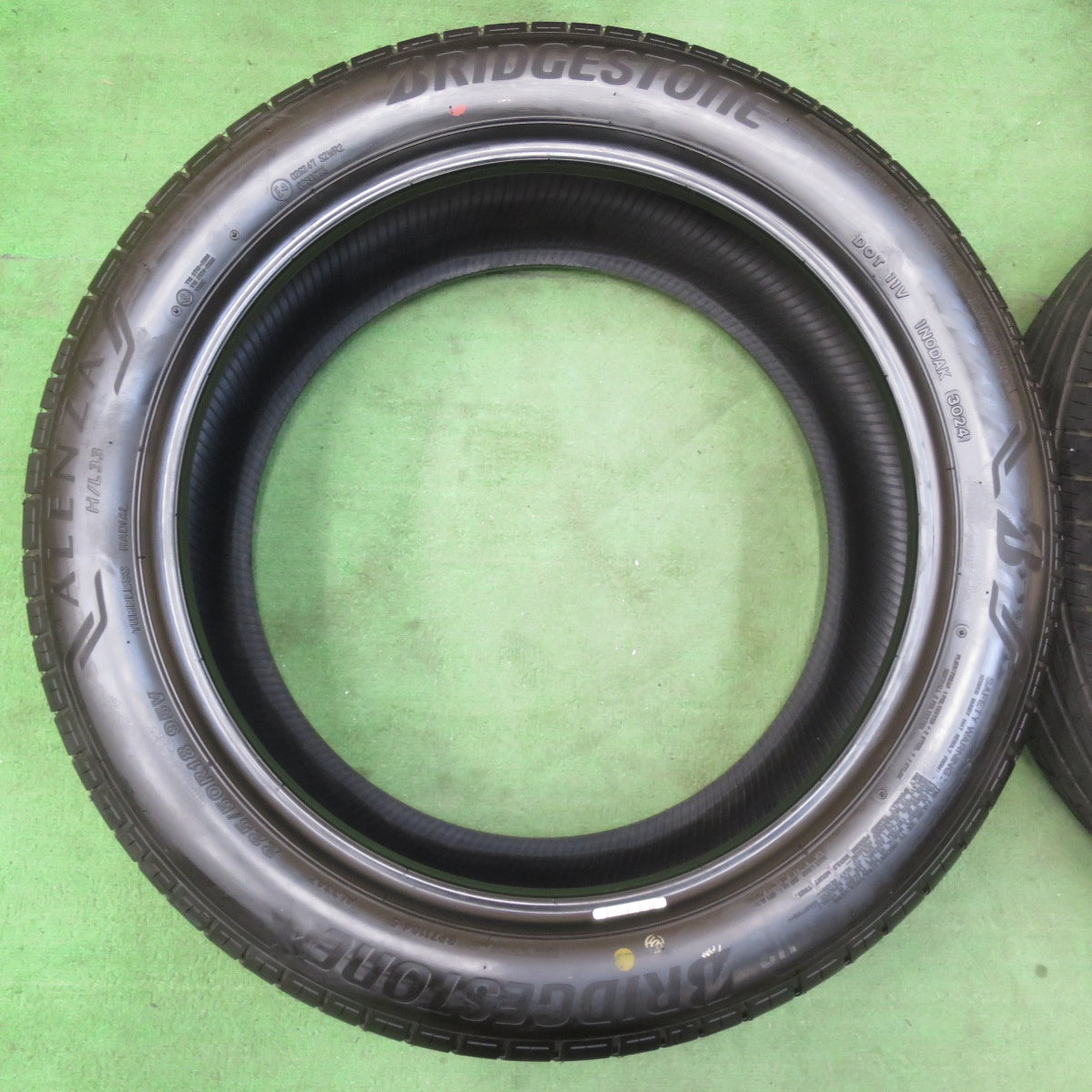 [送料無料] 新車外し！24年★225/50R18 ブリヂストン アレンザ H/L33 タイヤ 18インチ カローラクロス C-HR エスティマ オデッセイ 等★5022414イノタ