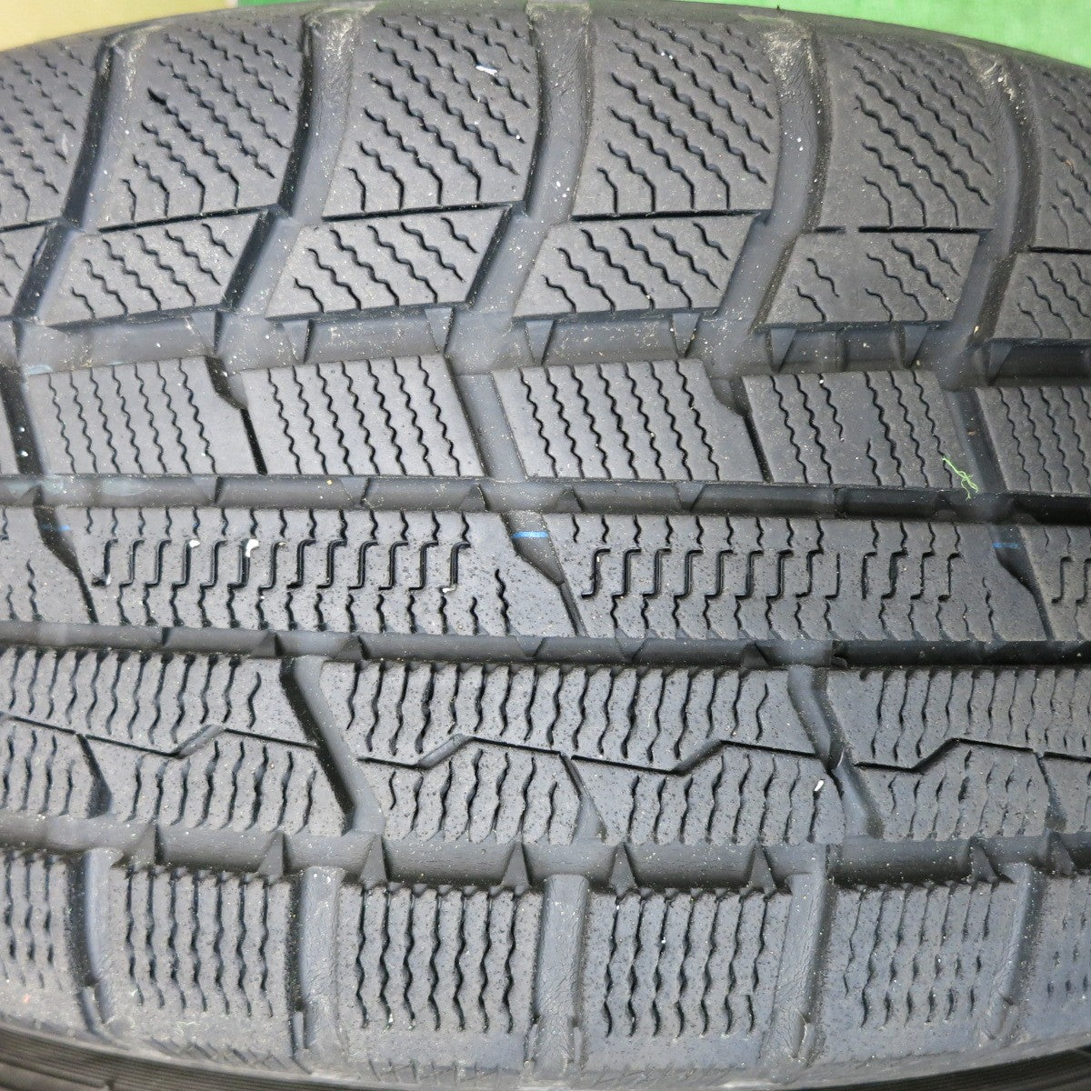 バリ溝！9.5分★スタッドレス 205/60R16 トーヨー ウインター トランパス TX NEXTA ネクスタ 16インチ PCD114.3/5H★5053108HAス