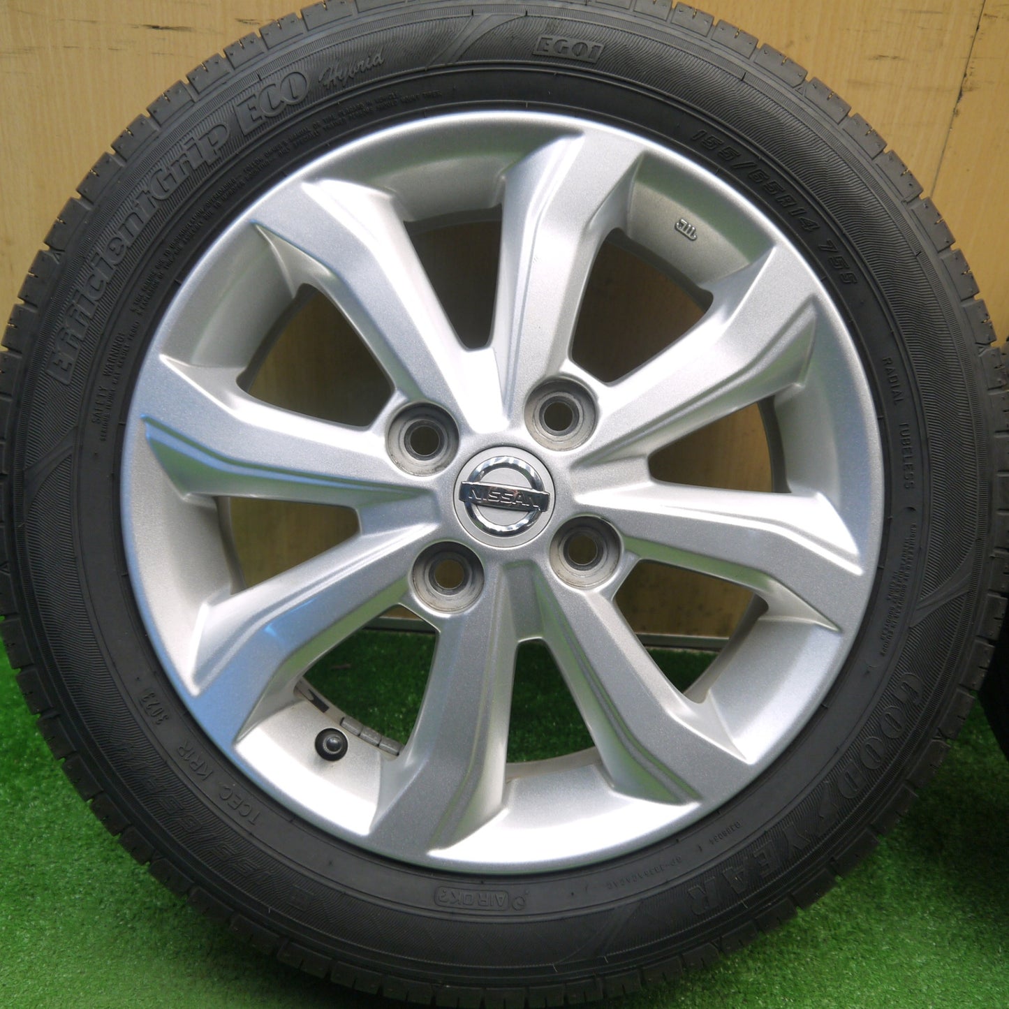 バリ溝！24年！キレイ！9分★日産 デイズ ルークス ハイウェイスター 純正 155/65R14 グッドイヤー EfficientGrip ECO hybrid EG01 14インチ PCD100/4H★6011605Hノ