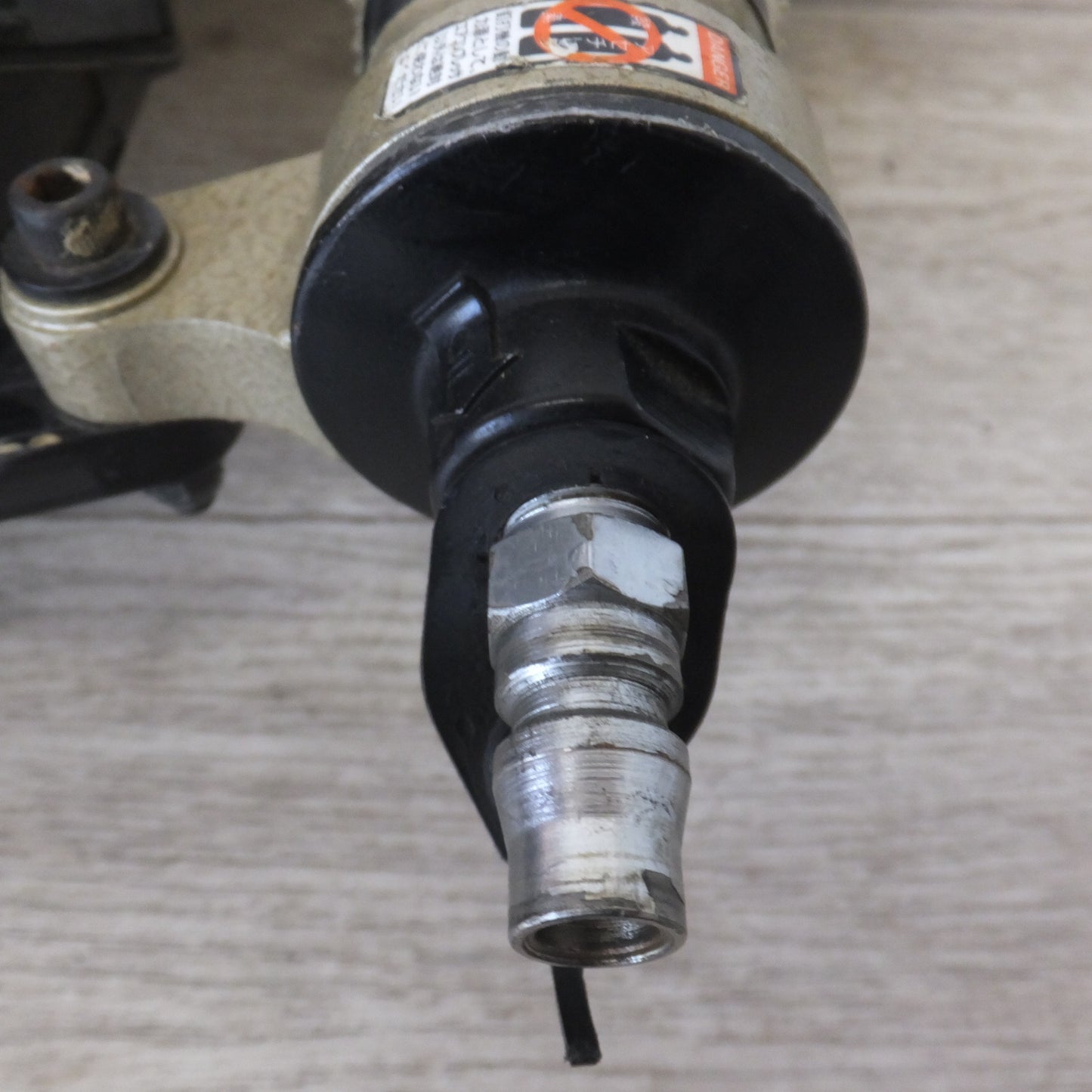 [送料無料] ジャンク★マックス MAX 釘打機 常圧コイルネイラ CN-630/NC65V5★