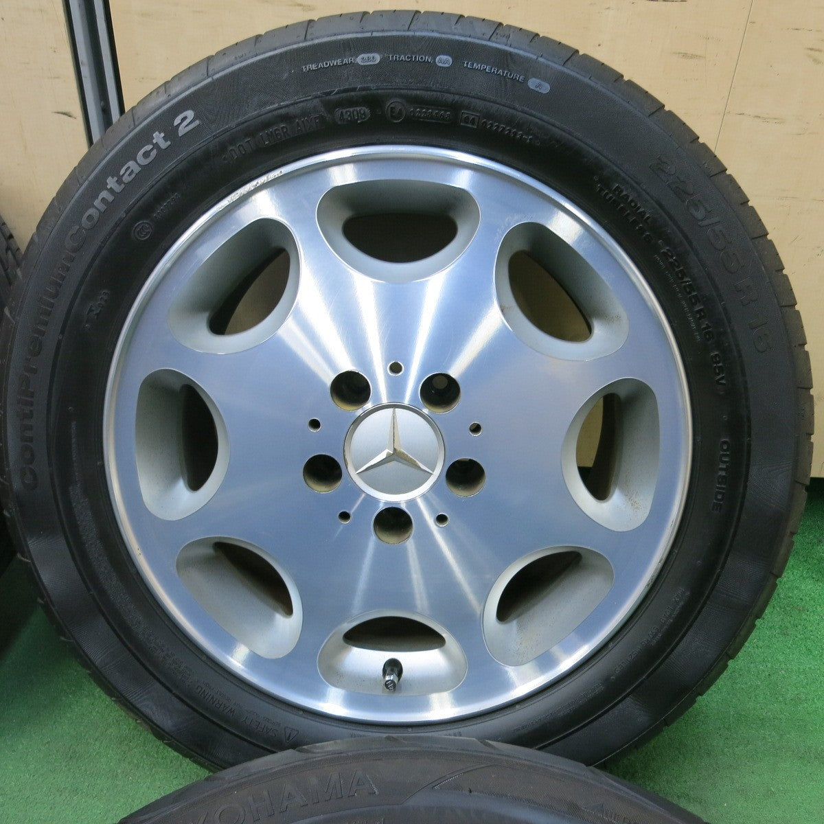 [送料無料] バリ溝！9分★ベンツ R129 SLクラス 純正 225/55R16 コンチネンタル コンチプレミアムコンタクト2 ヨコハマ DNA S.drive 16インチ PCD112/5H★4111207SYノ