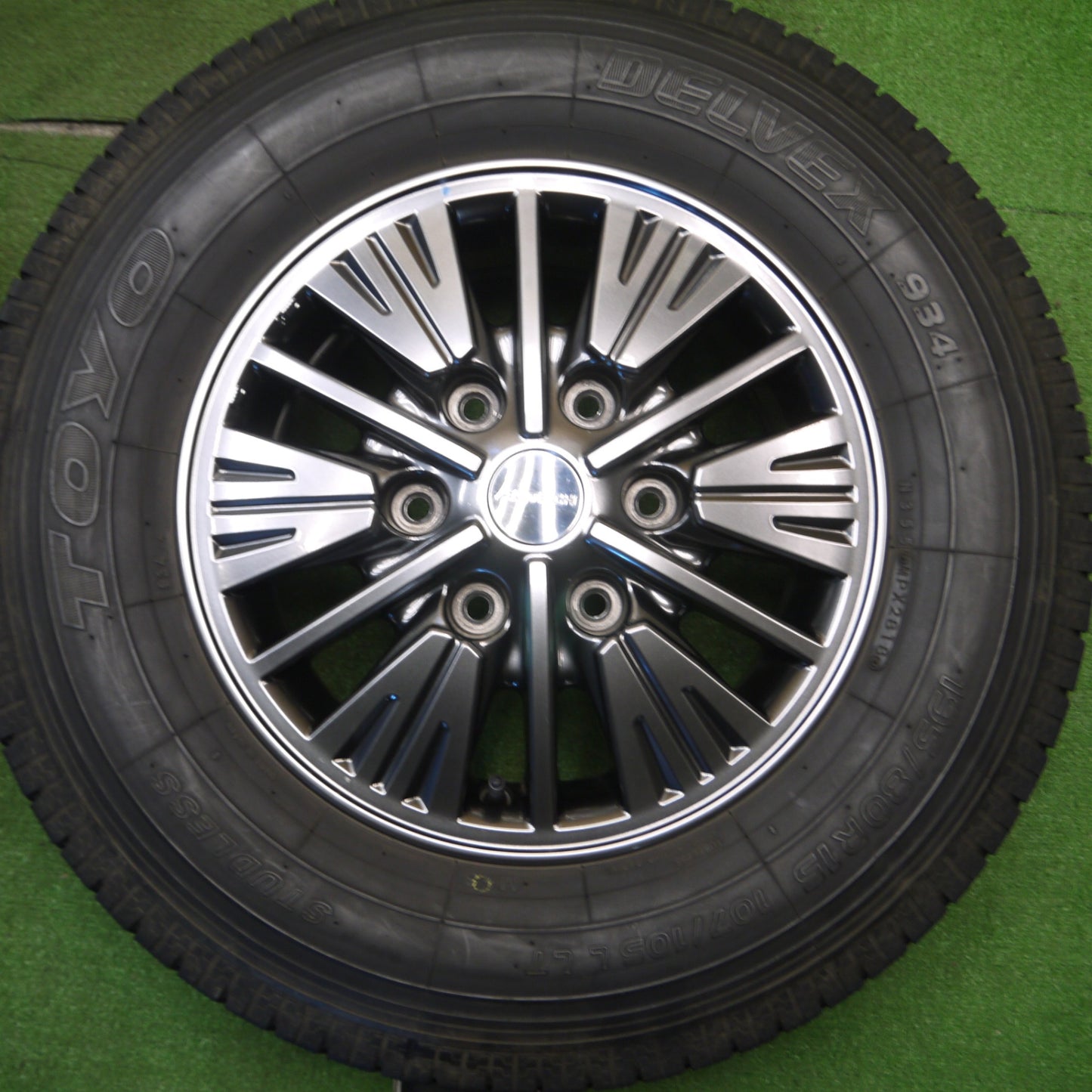 [送料無料] バリ溝！キレイ！9.5分★日産 キャラバン ライダー 純正 AUTECH 195/80R15 スタッドレス トーヨー デルベックス 934 オーテック 15インチ PCD139.7/6H★5011711Hス