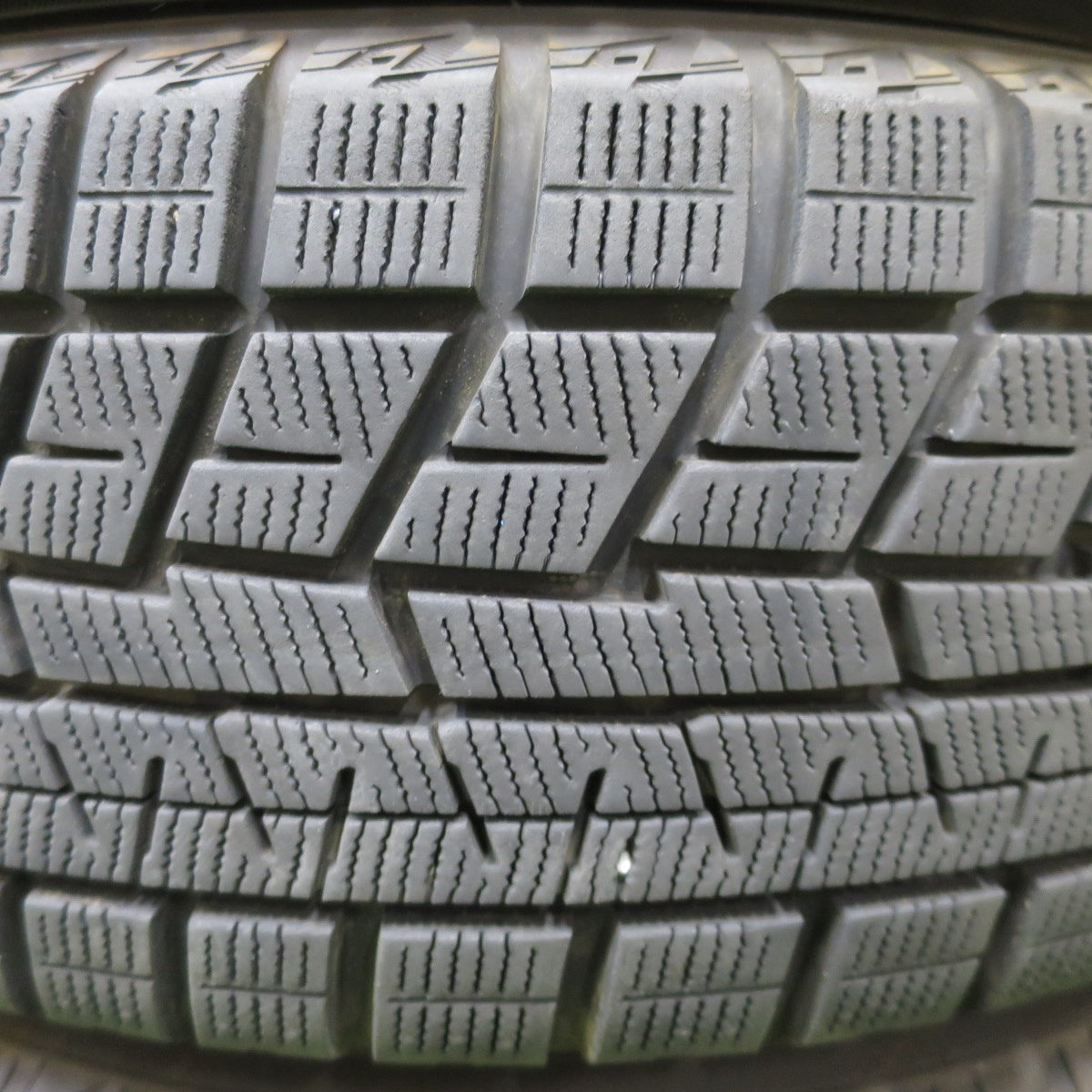 バリ溝！22年！キレイ！9.5分◎スタッドレス 185/60R15 ヨコハマ アイスガード iG60 ravrion RS01 ラブリオン 15インチ PCD100/4H◎6091801NGス