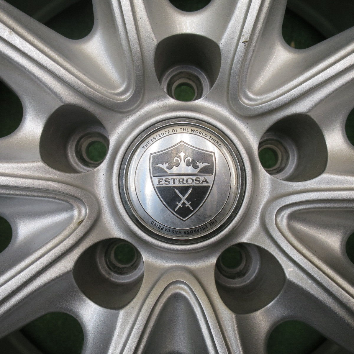 超バリ溝！23年！キレイ！9.5分以上★スタッドレス 235/50R18 ダンロップ ウインターマックス WM02 ESTROSA エステローザ 18インチ PCD114.3/5H★5111702NJス