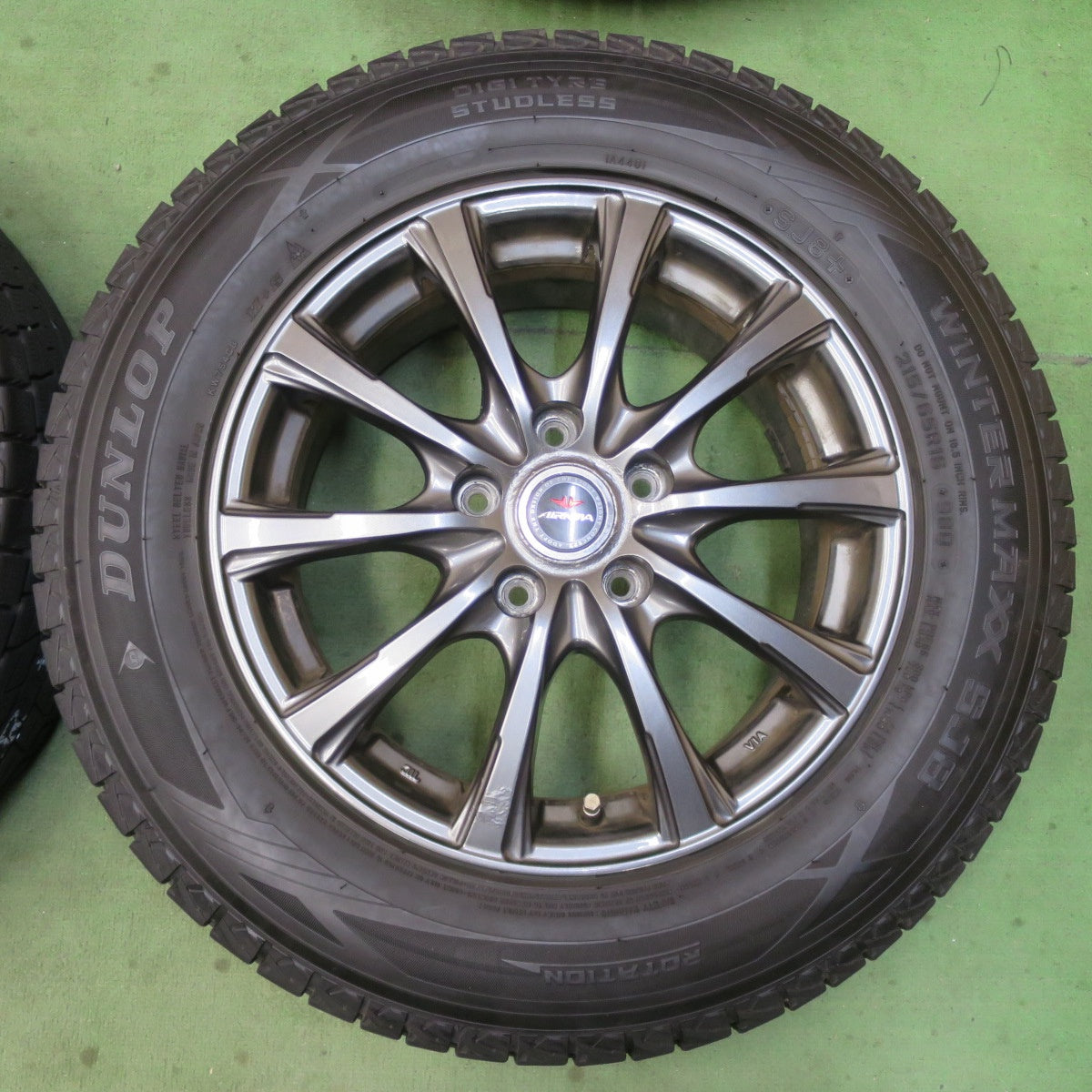 バリ溝！23年！9分★スタッドレス 215/65R16 ブリヂストン ブリザック VRX2 ダンロップ ウインターマックス SJ8+ AIRNOVA SB10 エアノヴァ 16インチ PCD114.3/5H★6020404イス