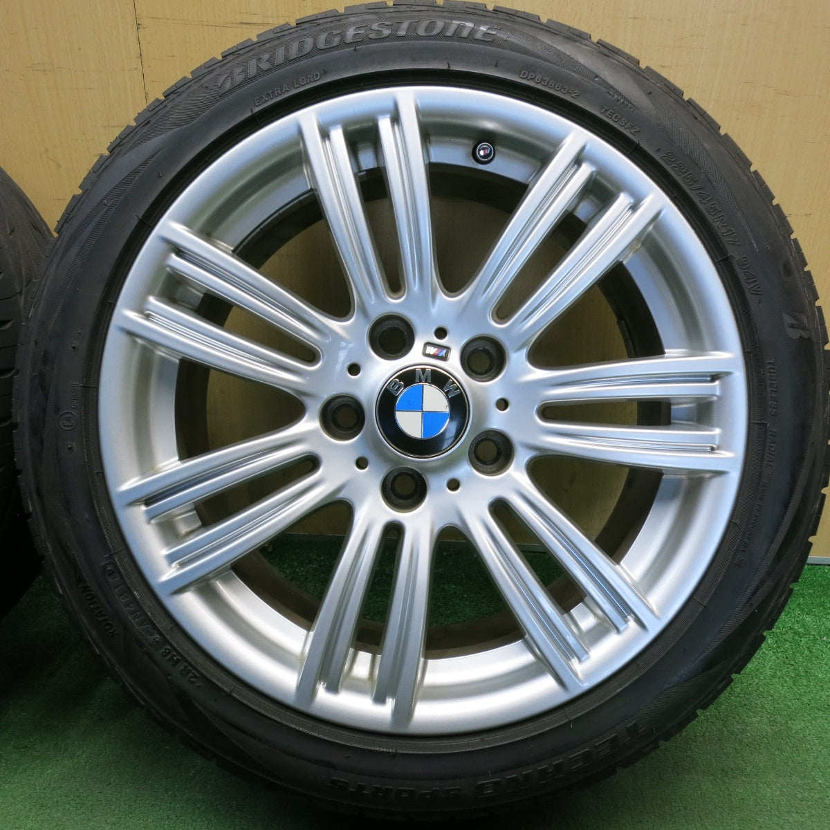バリ溝！9分★BMW F20 1シリーズ Mスポーツ 純正 225/45R17 245/40R17 ブリヂストン テクノスポーツ ブリヂストン ポテンザ S001 RFT 17インチ PCD120/5H★6052107HAノ