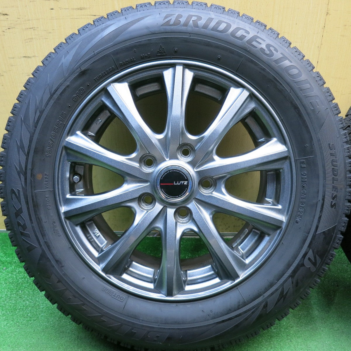 バリ溝！24年！キレイ！9分◎スタッドレス 195/65R15 ブリヂストン ブリザック VRX2 LUTZ 社外 アルミ 15インチ PCD114.3/5H◎6092705HAス