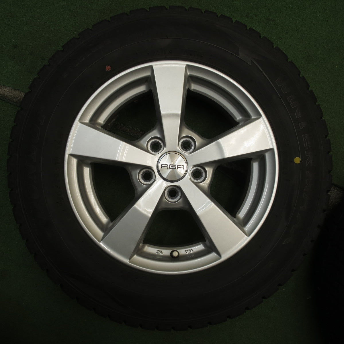 バリ溝！キレイ！9.5分★ワーゲン 等 AGA Nexta 185/70R14 スタッドレス ダンロップ ウインターマックス WM02 ネクスタ 14インチ PCD100/5H★5070405NJノ