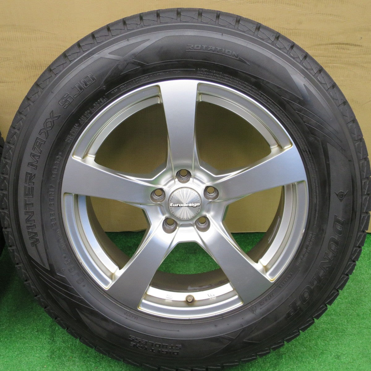 バリ溝！22年！9.5分★ボルボ XC90 等 Eurodesign V5 type 235/65R17 スタッドレス ダンロップ ウインターマックス SJ8 SJ8+ ユーロデザイン V5タイプ 17インチ PCD108/5H★6010501NKス