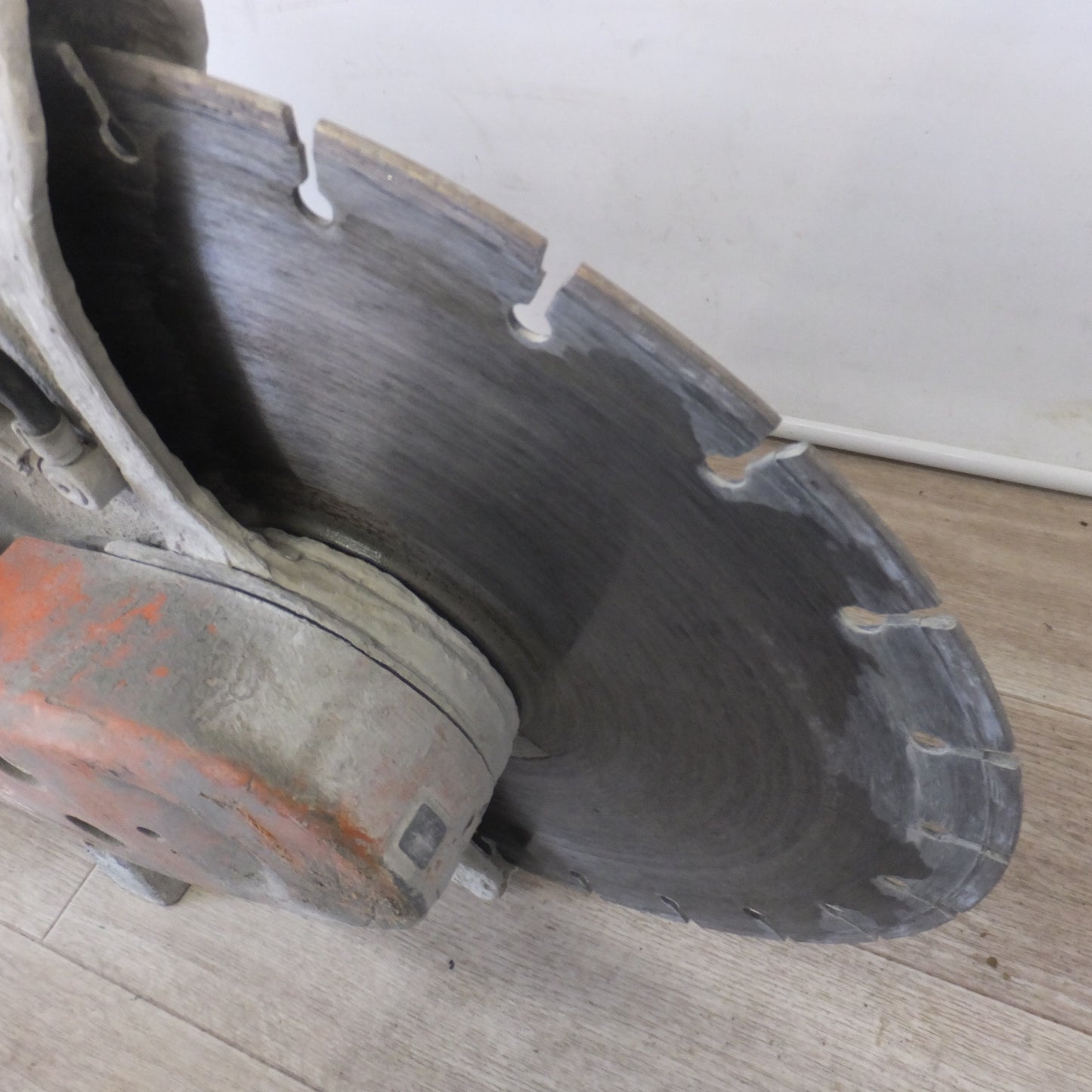 [送料無料] 岐阜発 現状品★ハスクバーナ Husqvarna パワーカッター K 770　300mm 12インチ カッティングブレード★